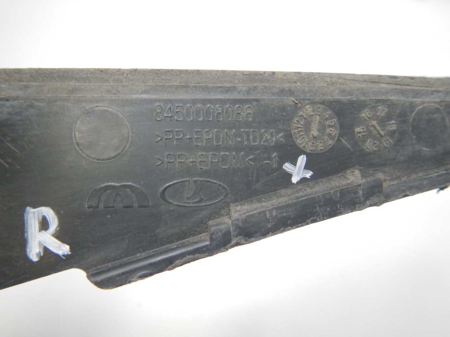 Накладка (кузов наружные)