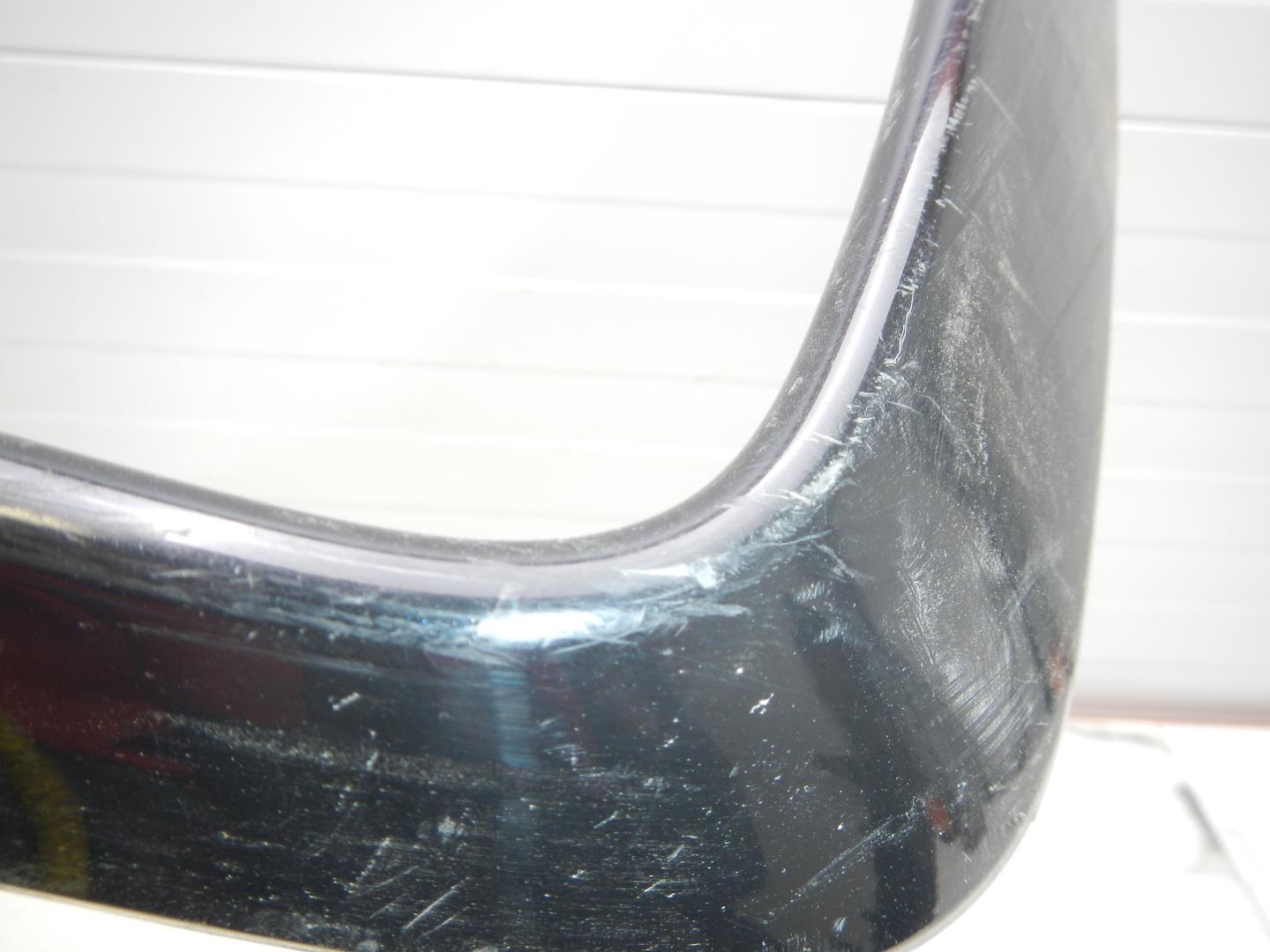 Молдинг переднего бампера правый