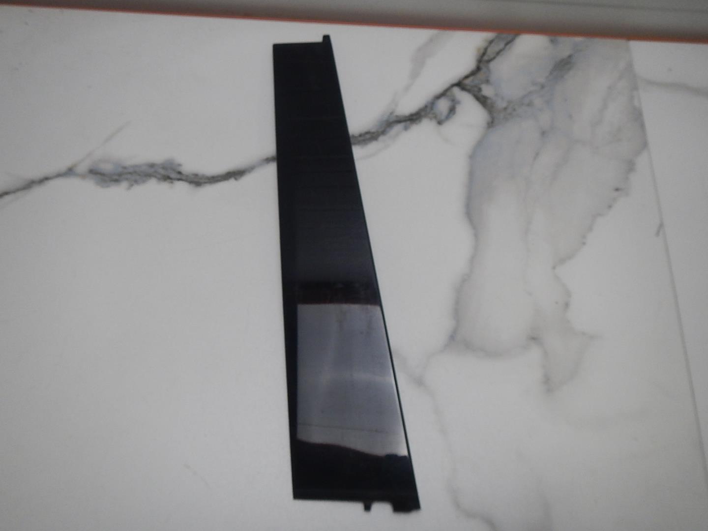 Накладка двери задней правой