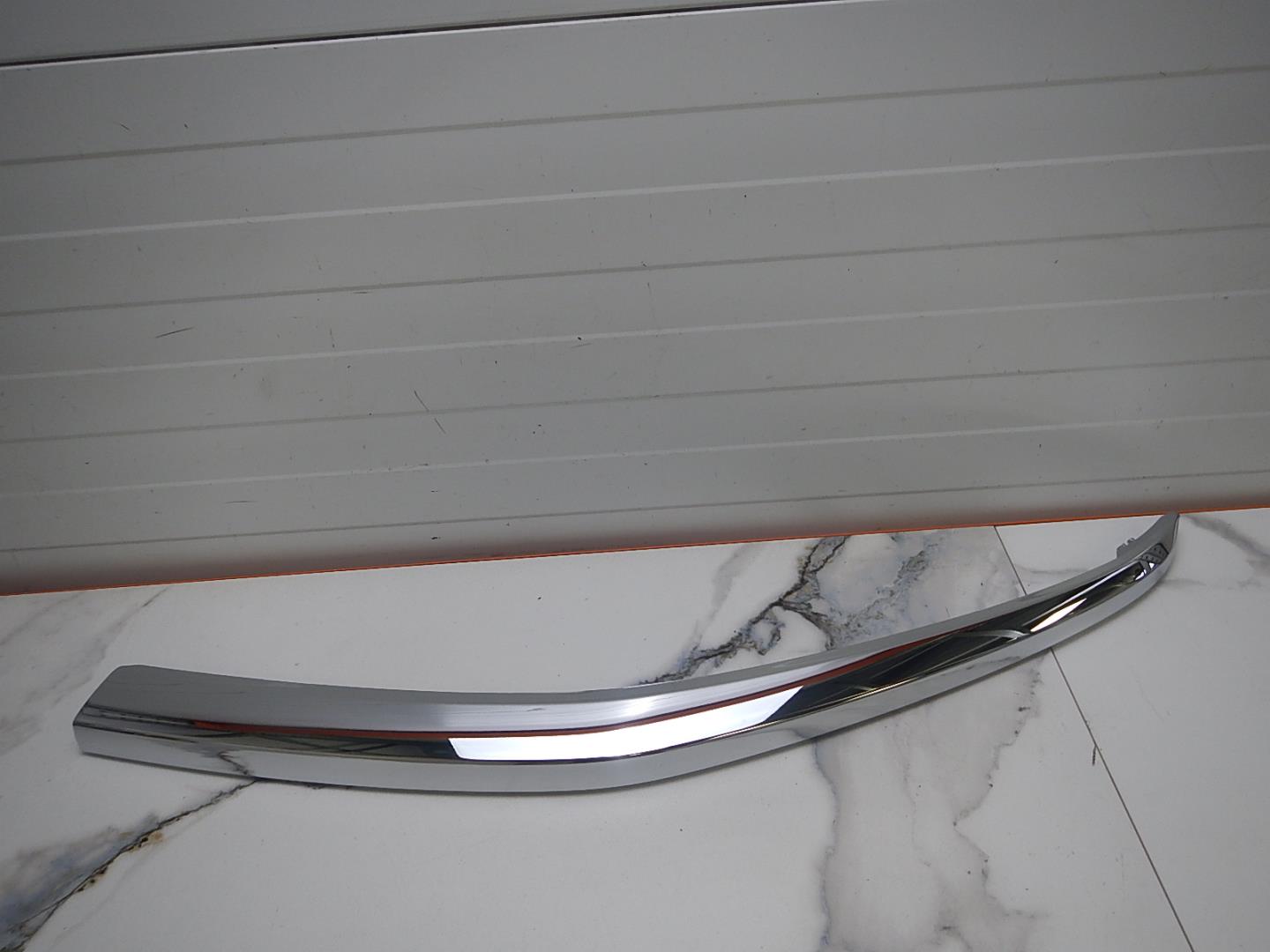 Накладка на решетку радиатора