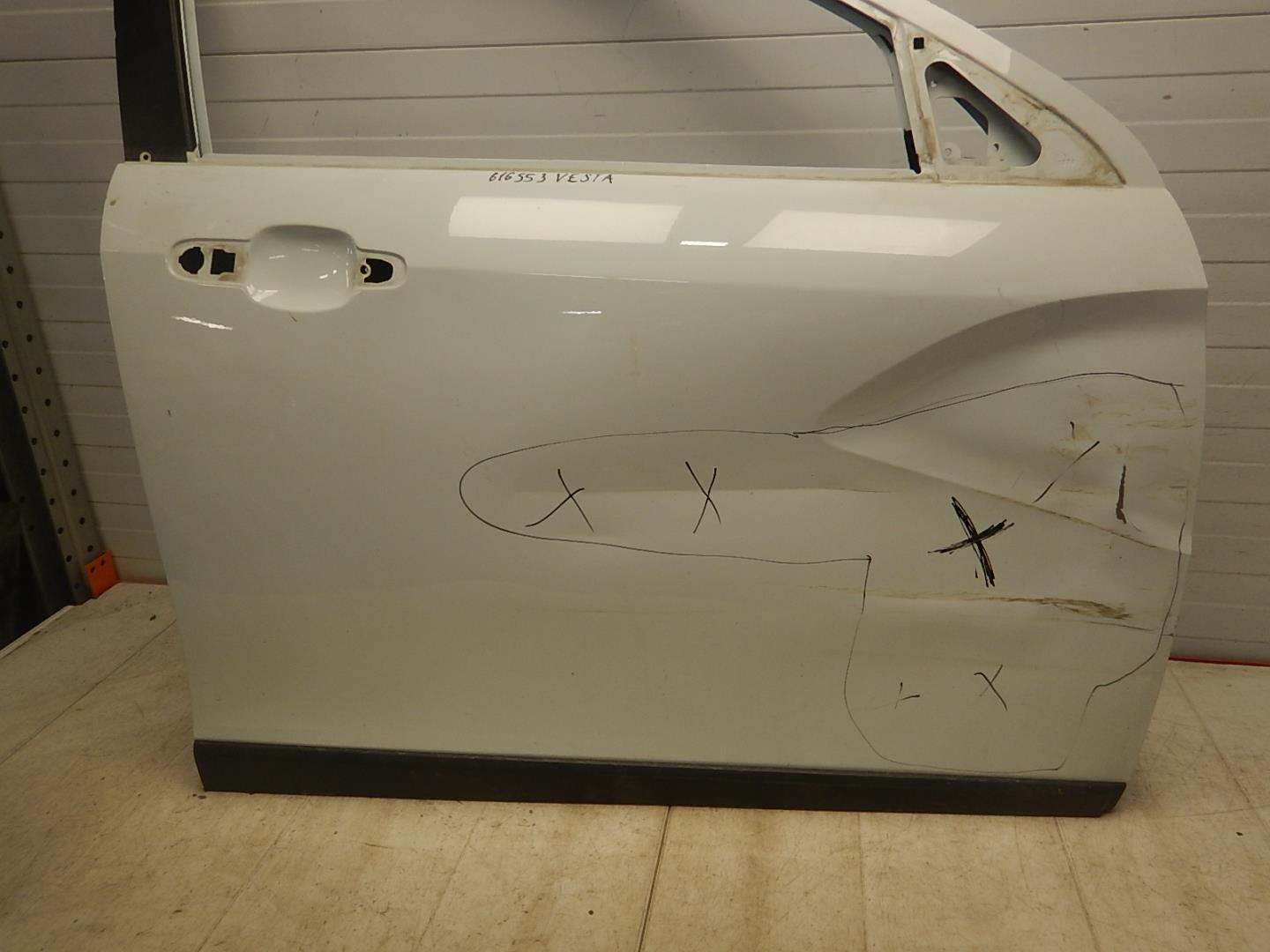 Дверь передняя правая