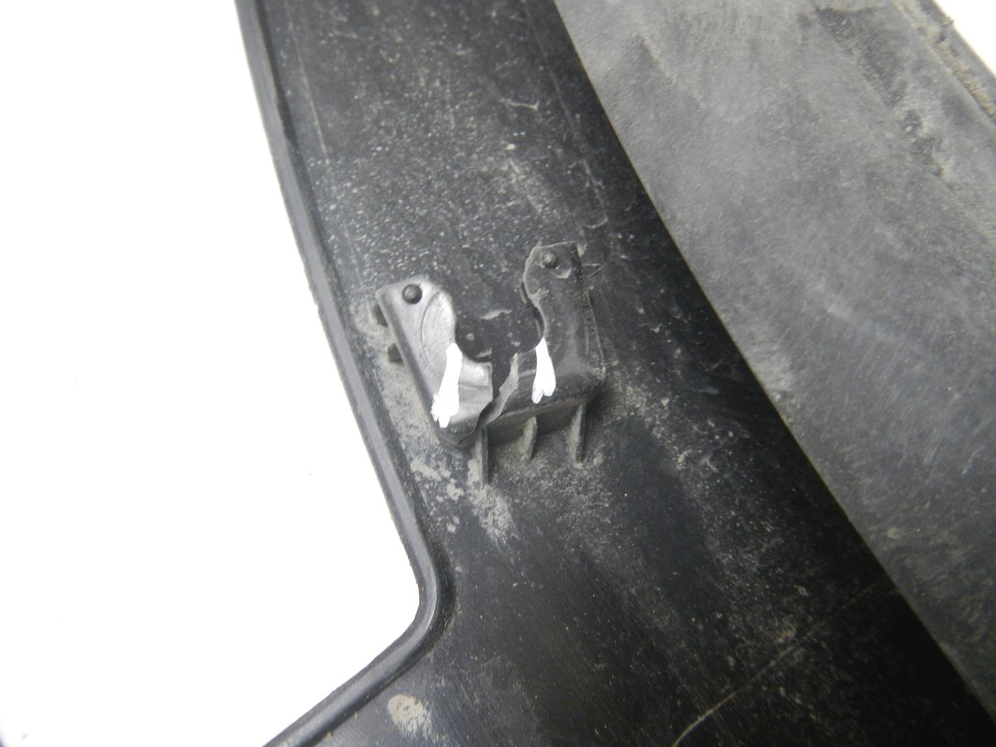 Молдинг задней правой двери