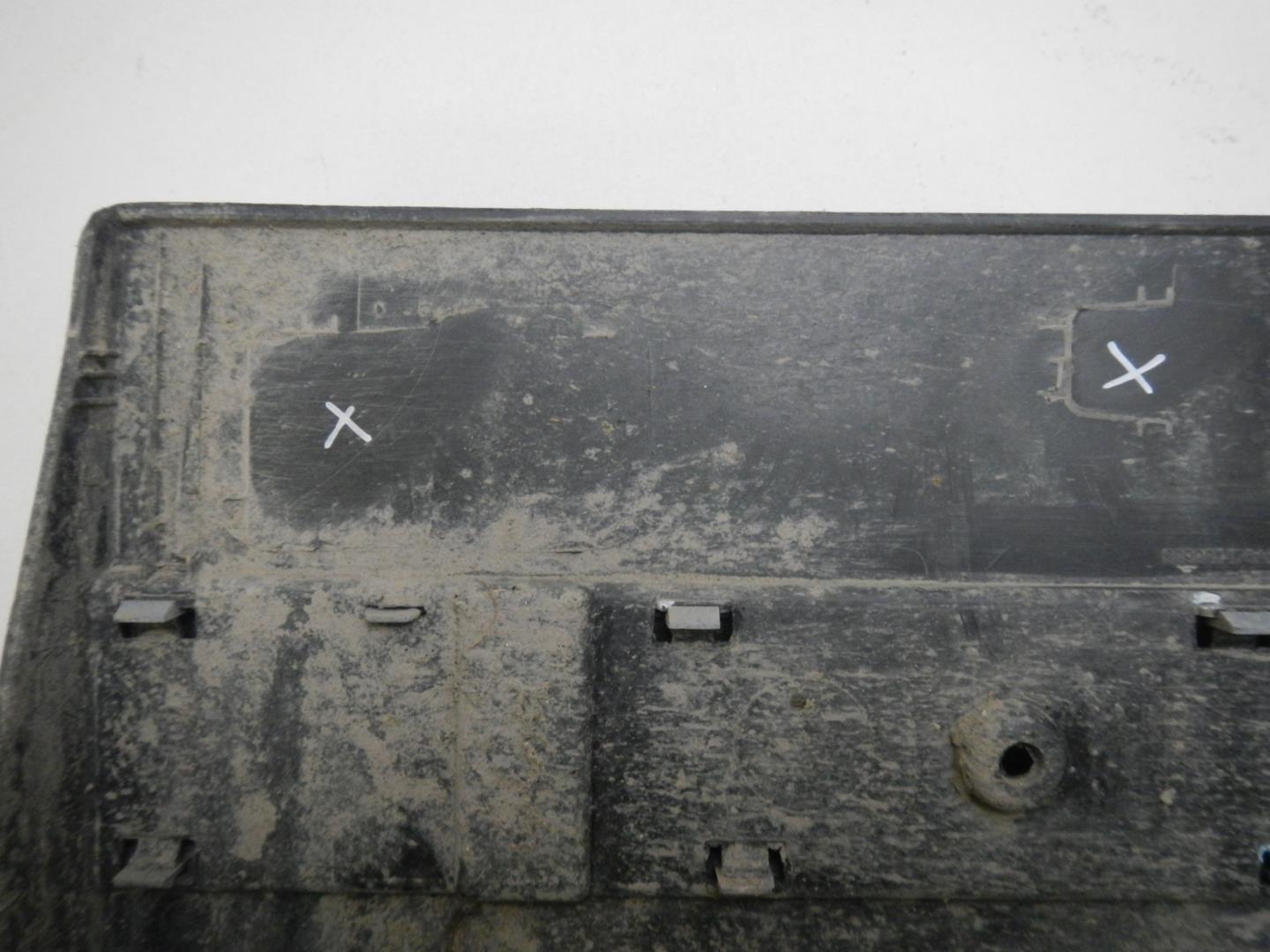 Молдинг задней правой двери