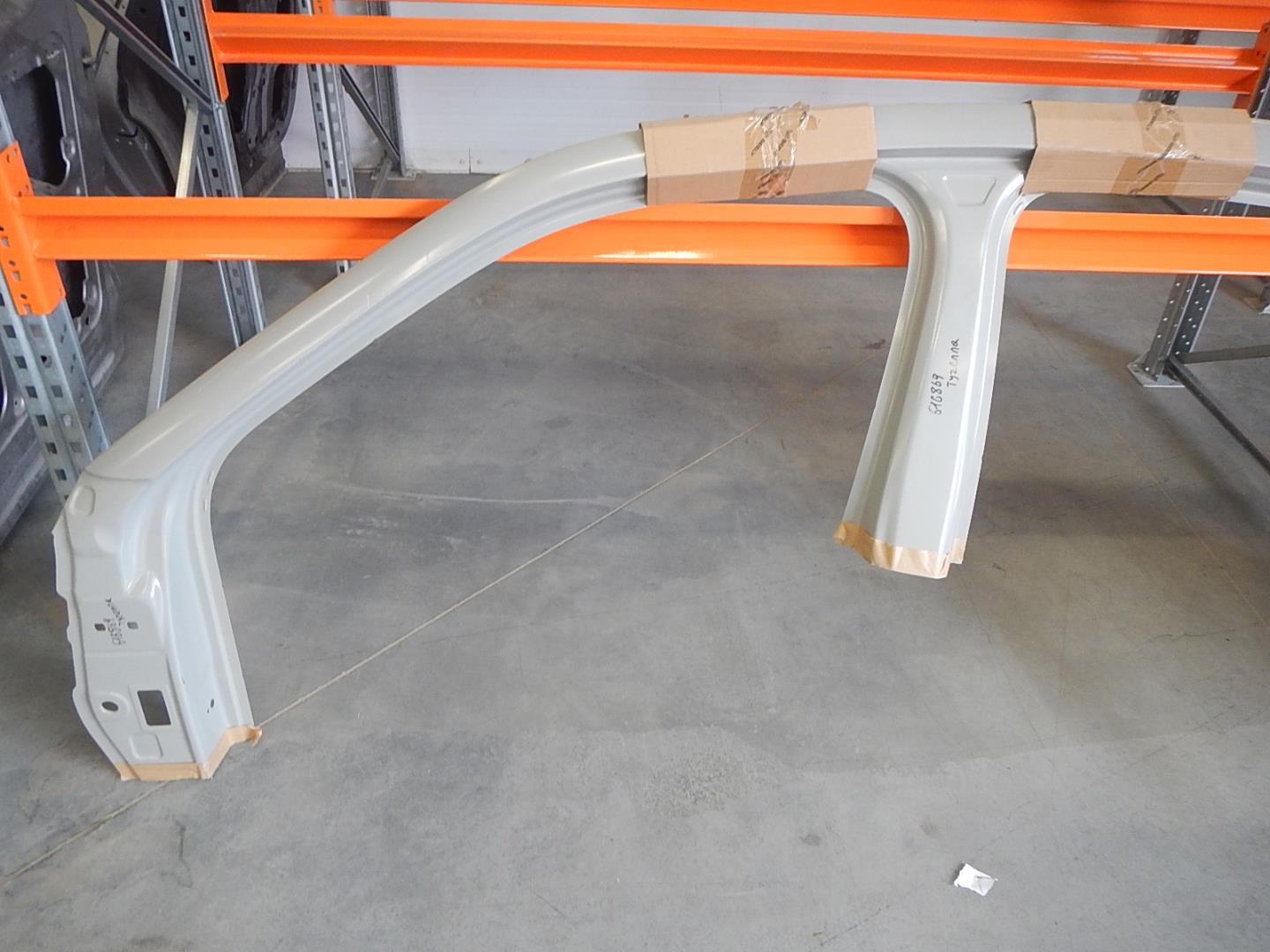 Кузовной элемент