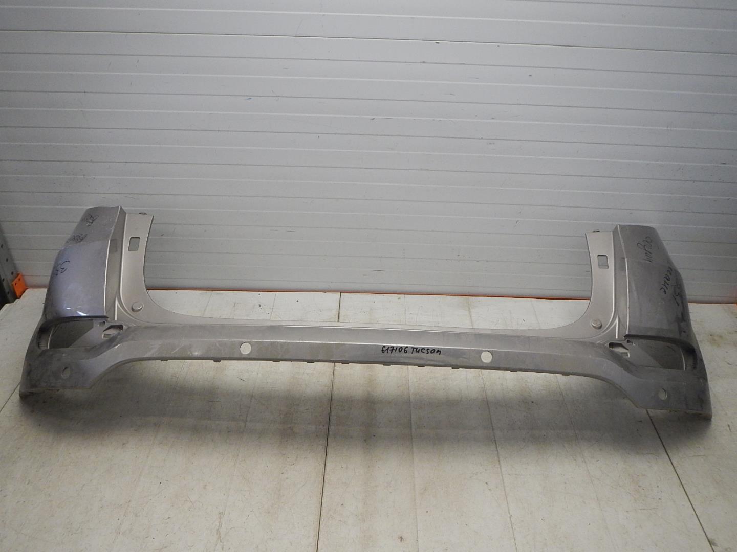 Бампер задний