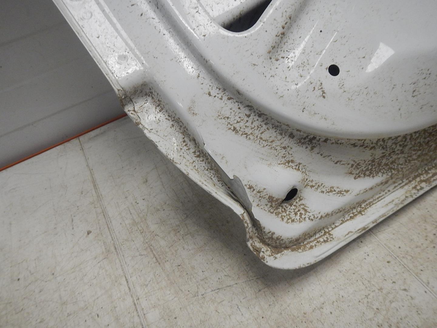 Дверь багажника