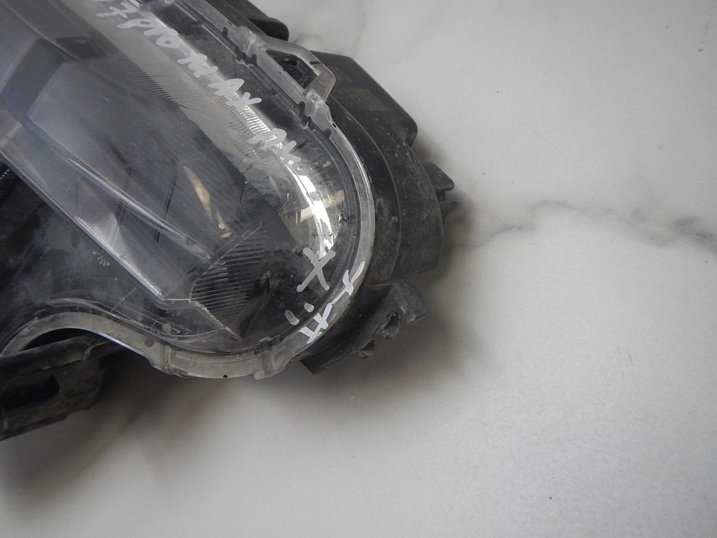 Фара дневного света левая (ходовые огни)