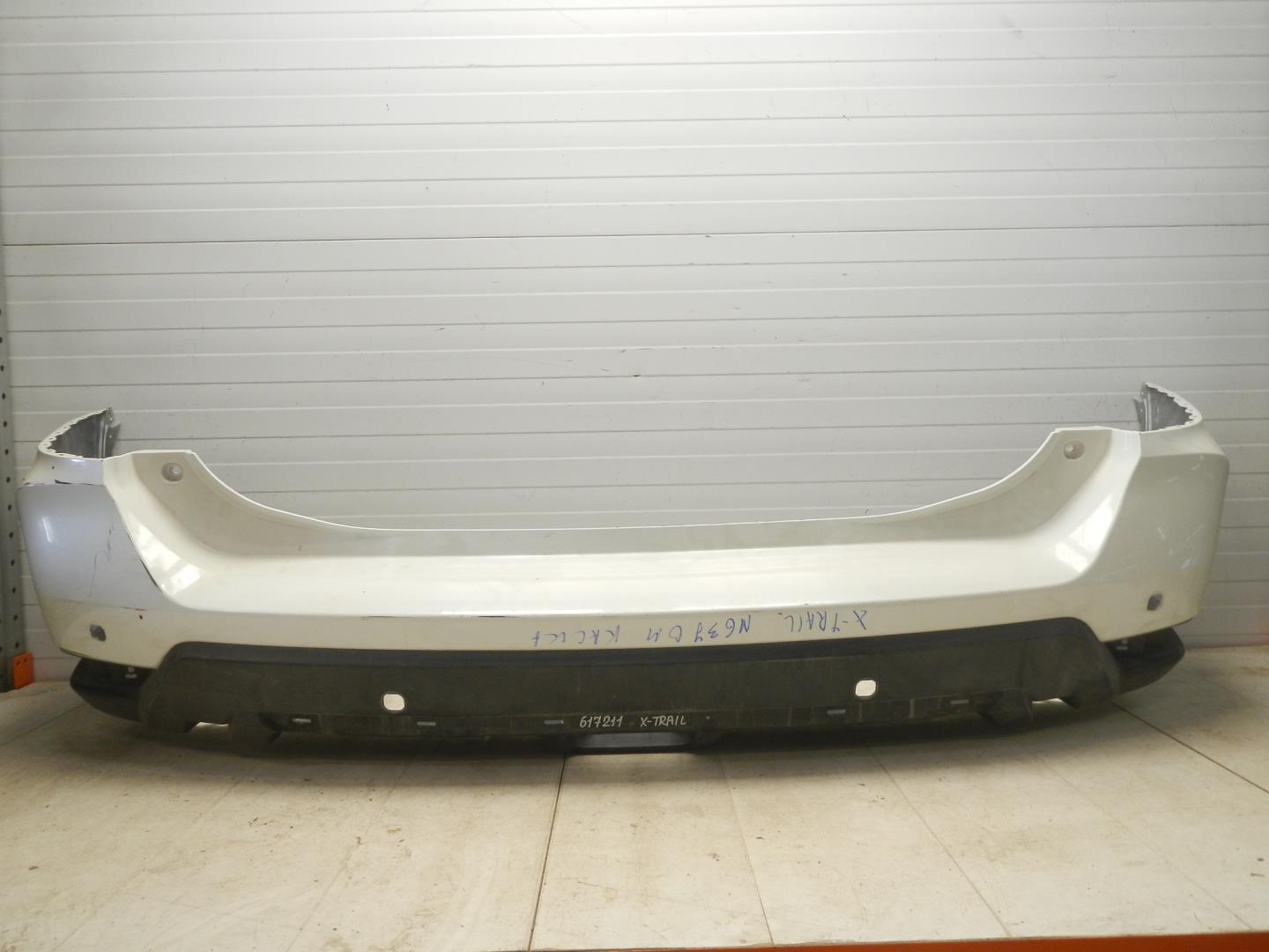 Бампер задний