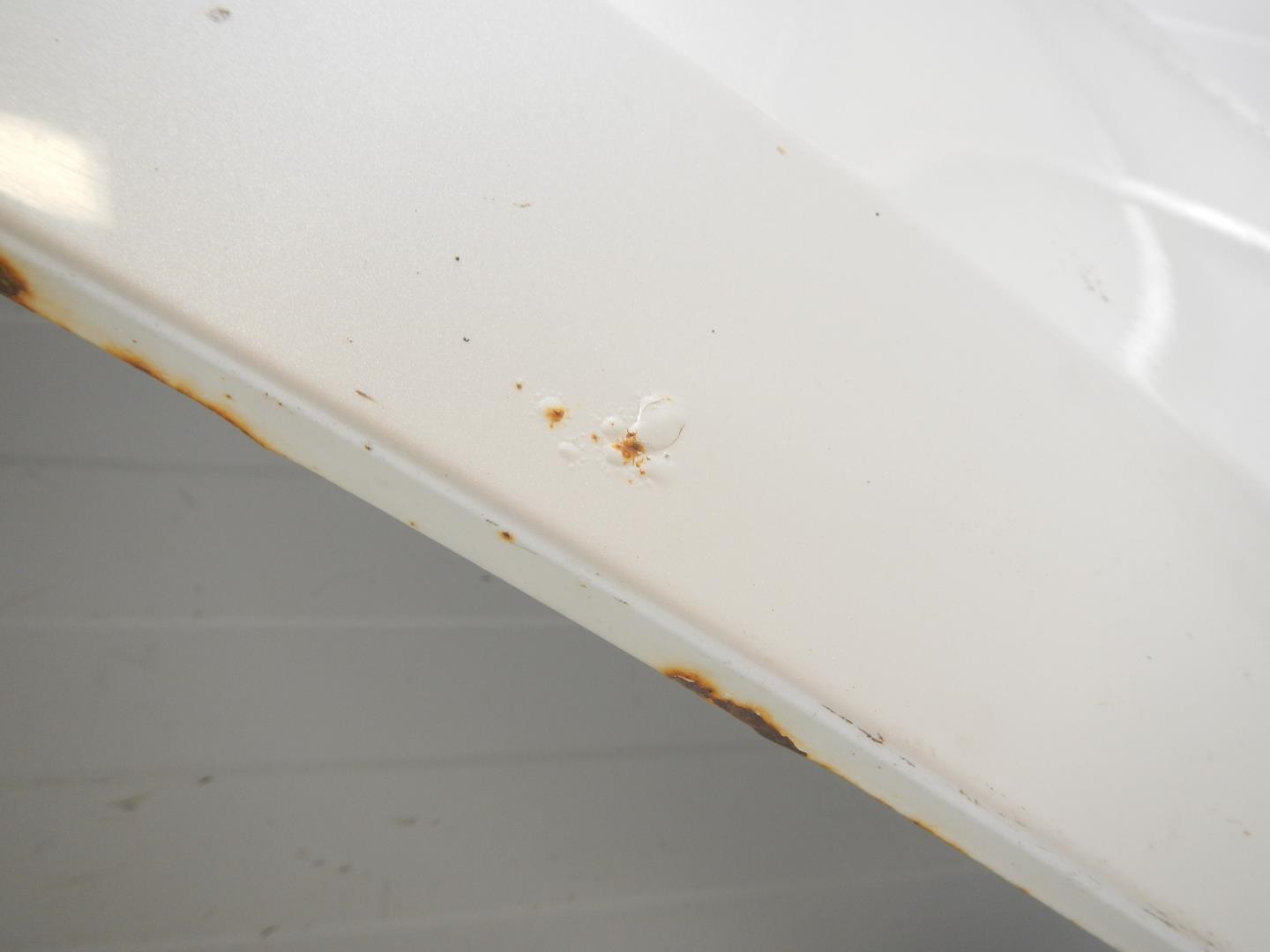 Крыло переднее правое