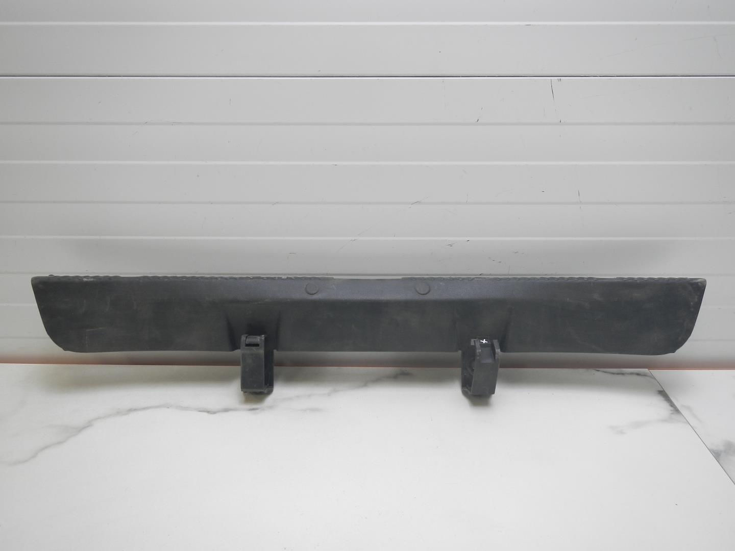 Обшивка багажника