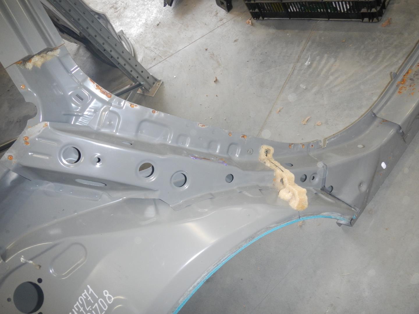 Кузовной элемент