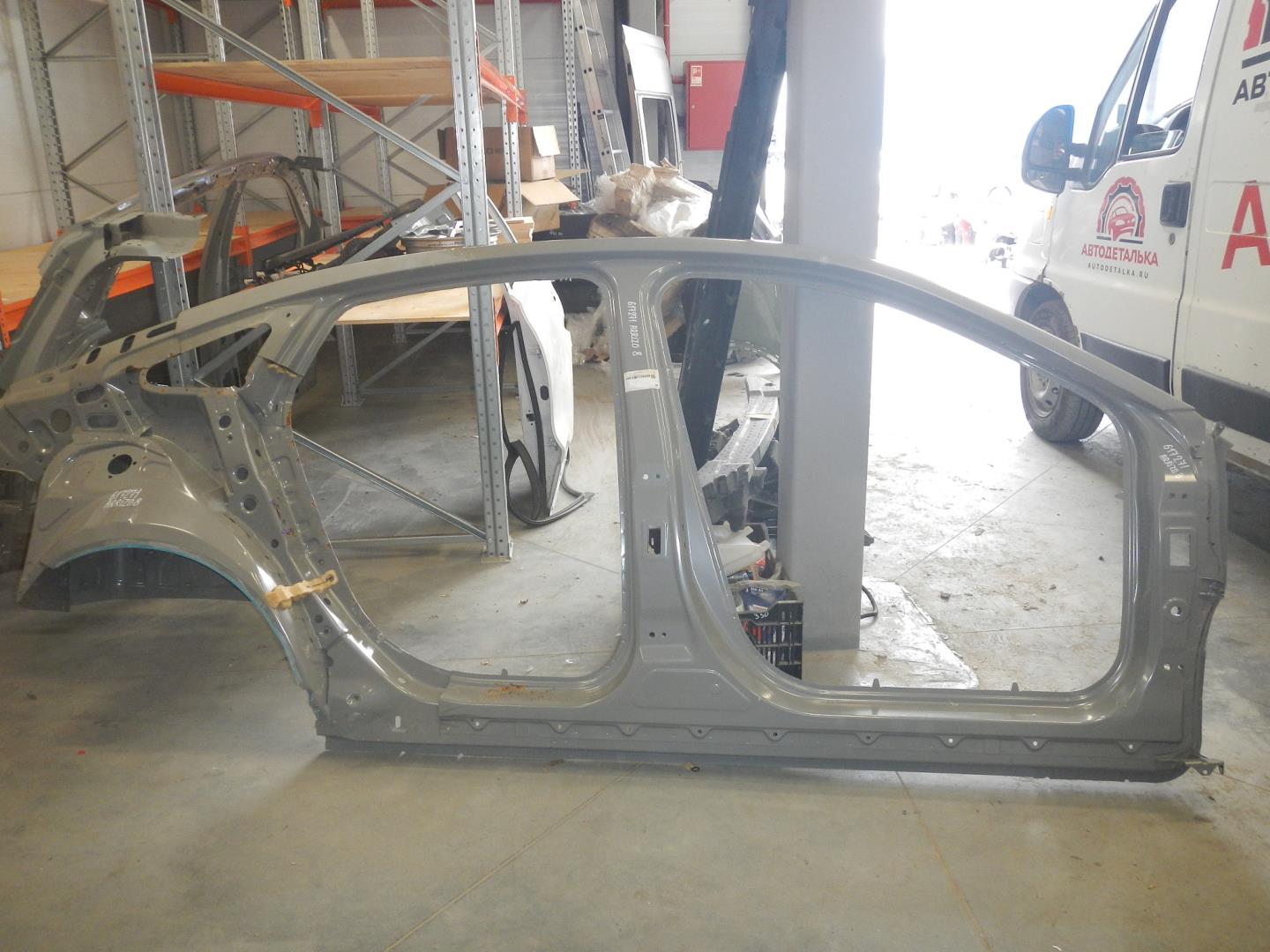 Кузовной элемент