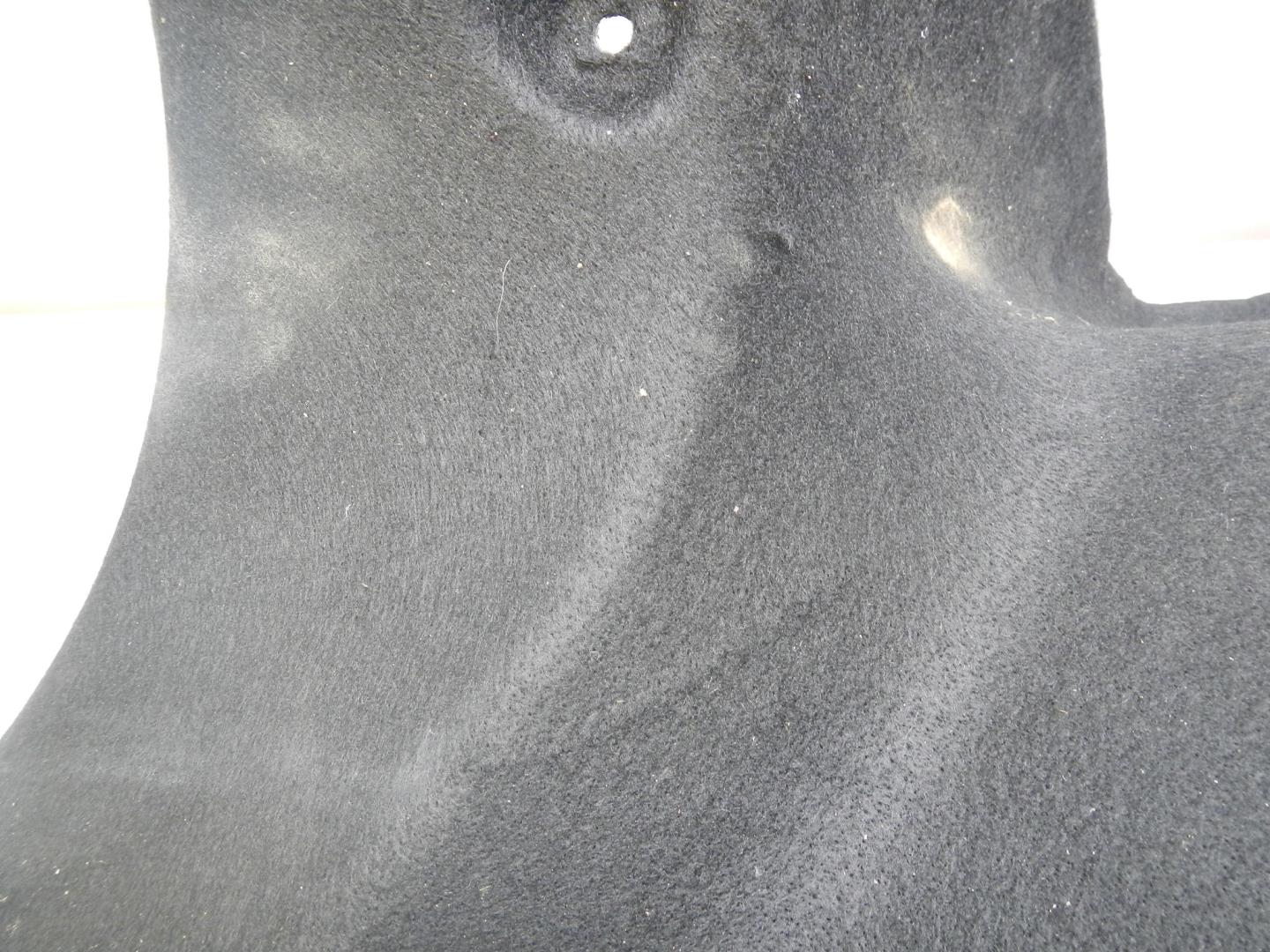 Обшивка багажника