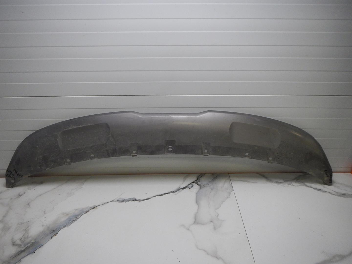 Накладка переднего бампера