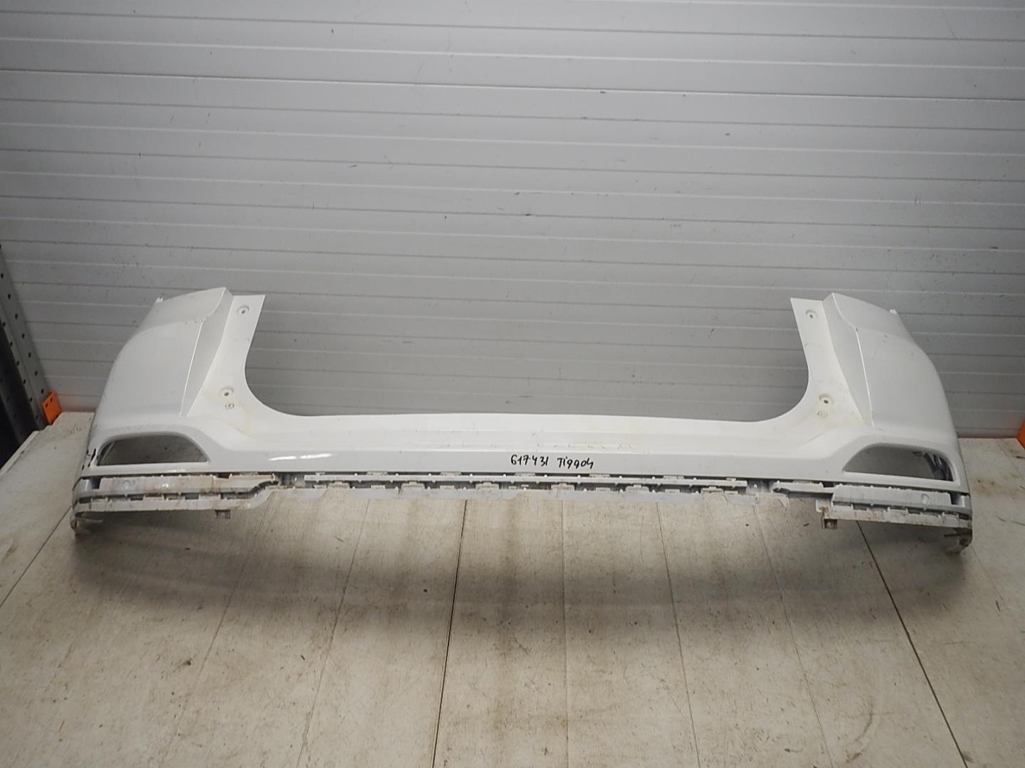 Бампер задний