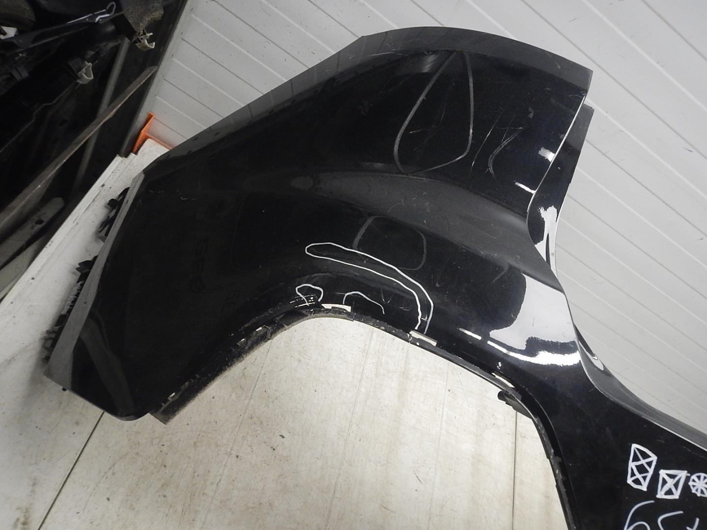 Бампер задний