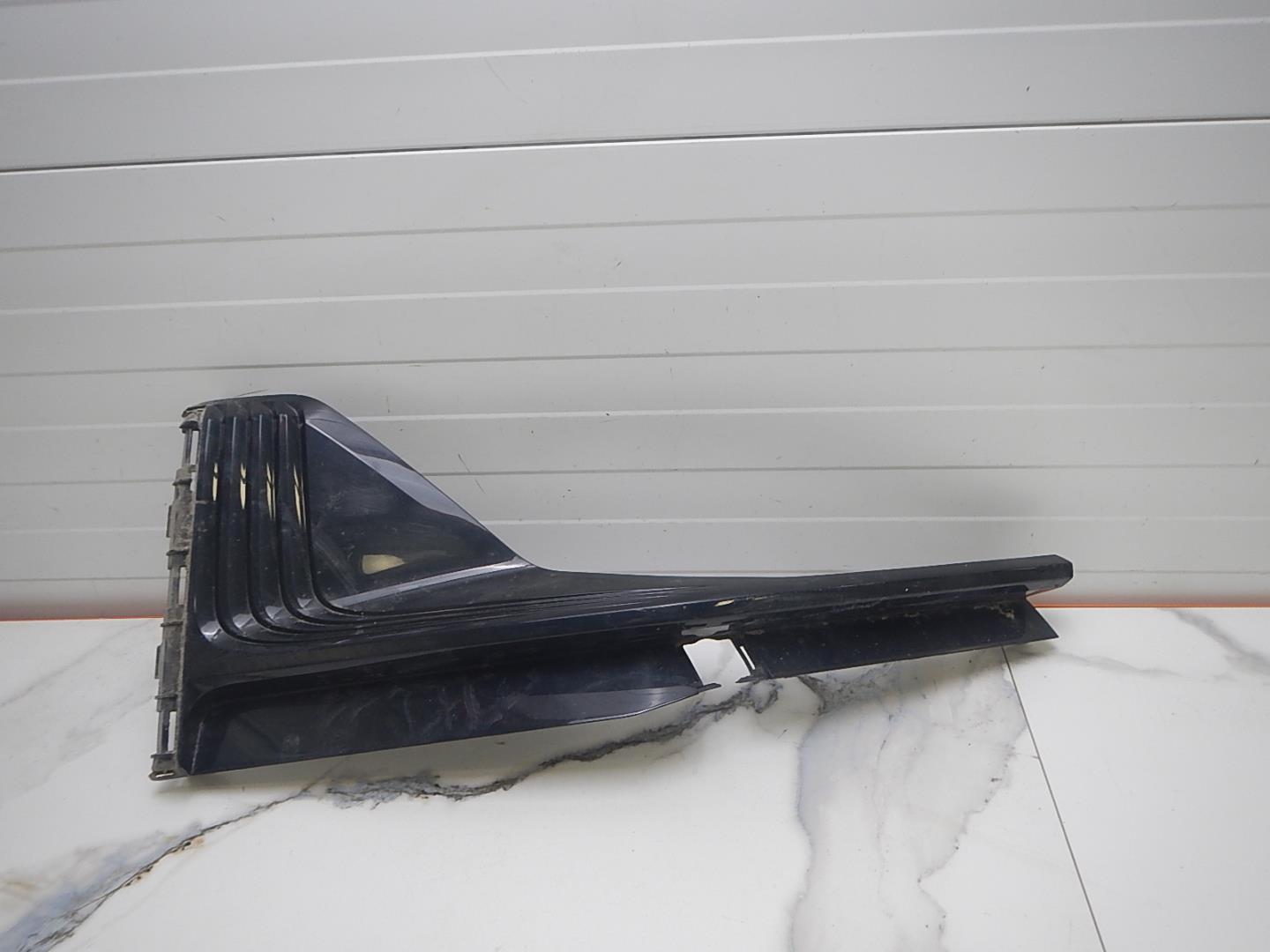 Решетка в бампер правая