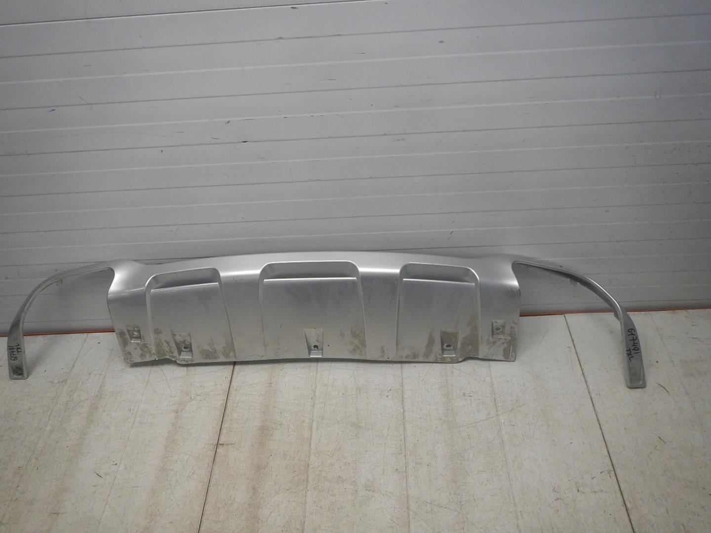 Накладка заднего бампера