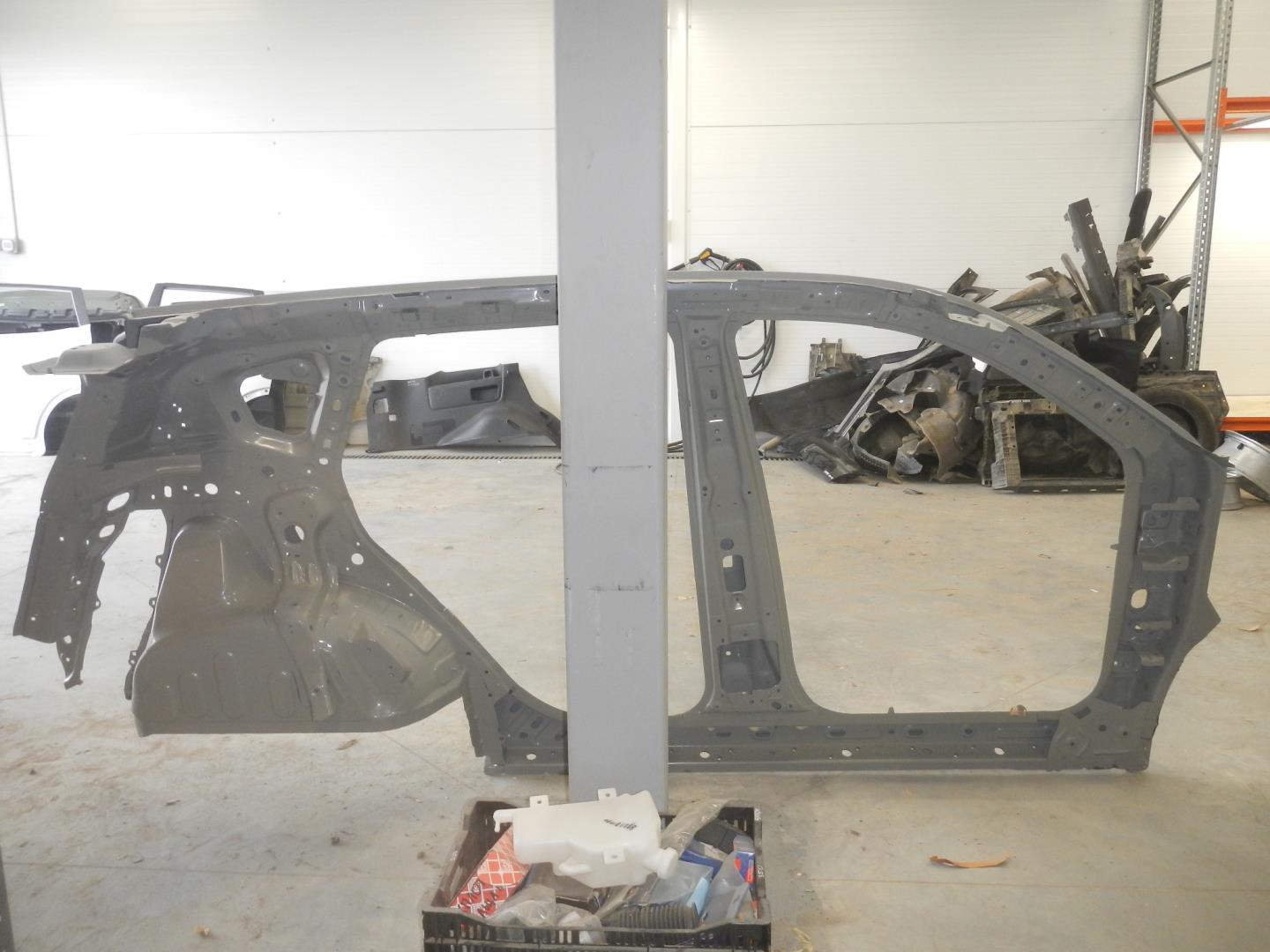 Кузовной элемент