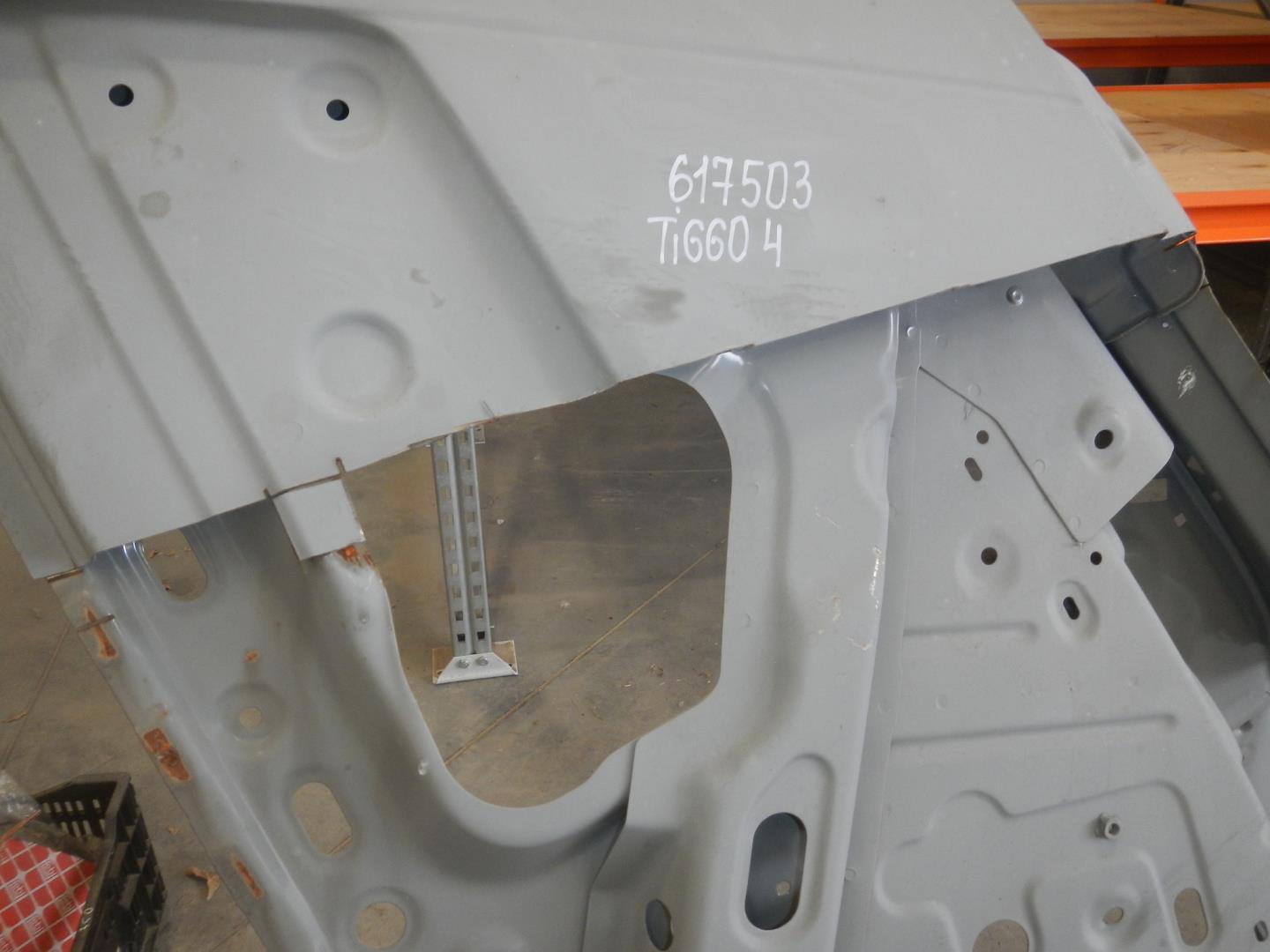 Кузовной элемент