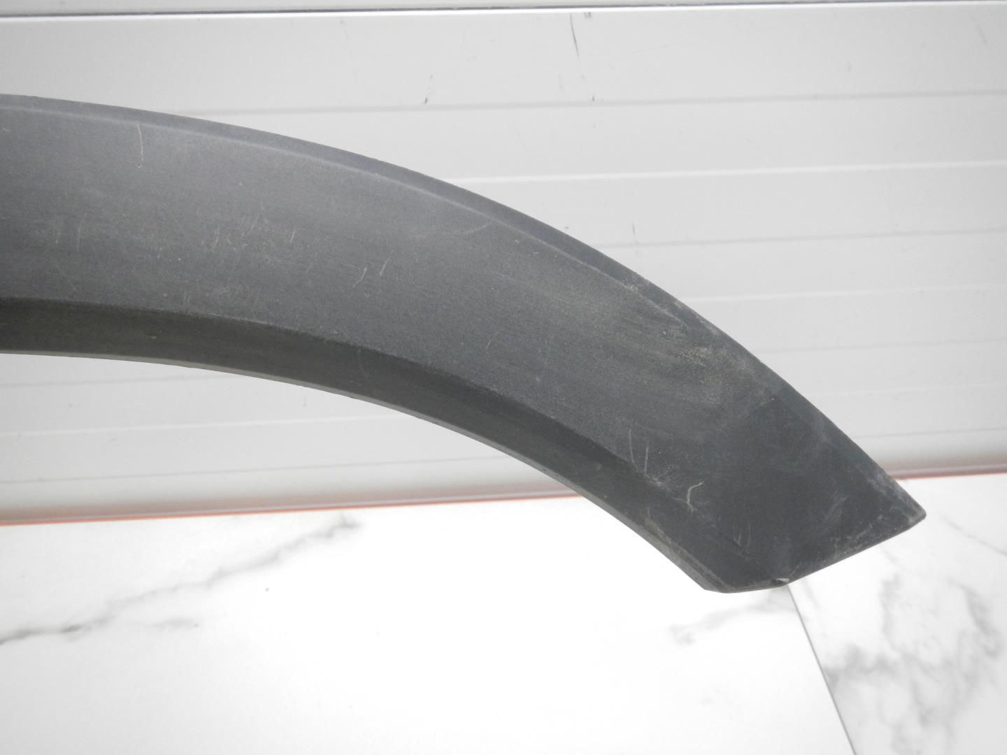 Накладка двери задней левой