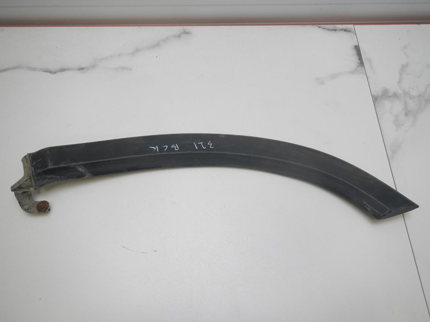 Накладка двери задней левой