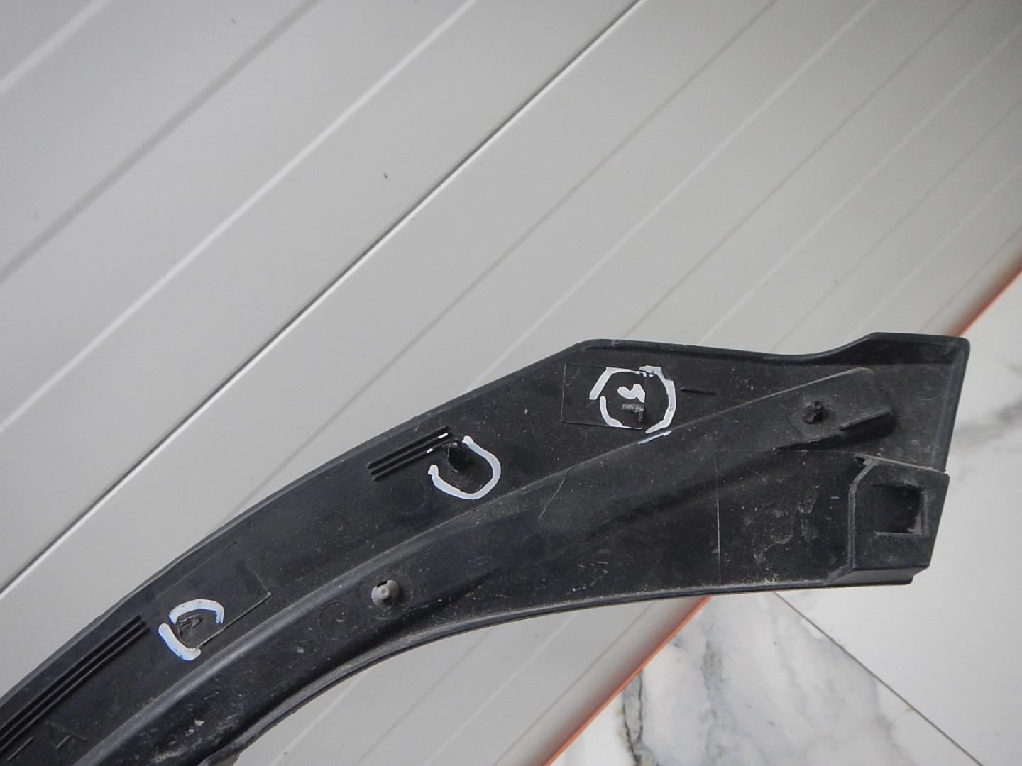 Накладка двери задней левой