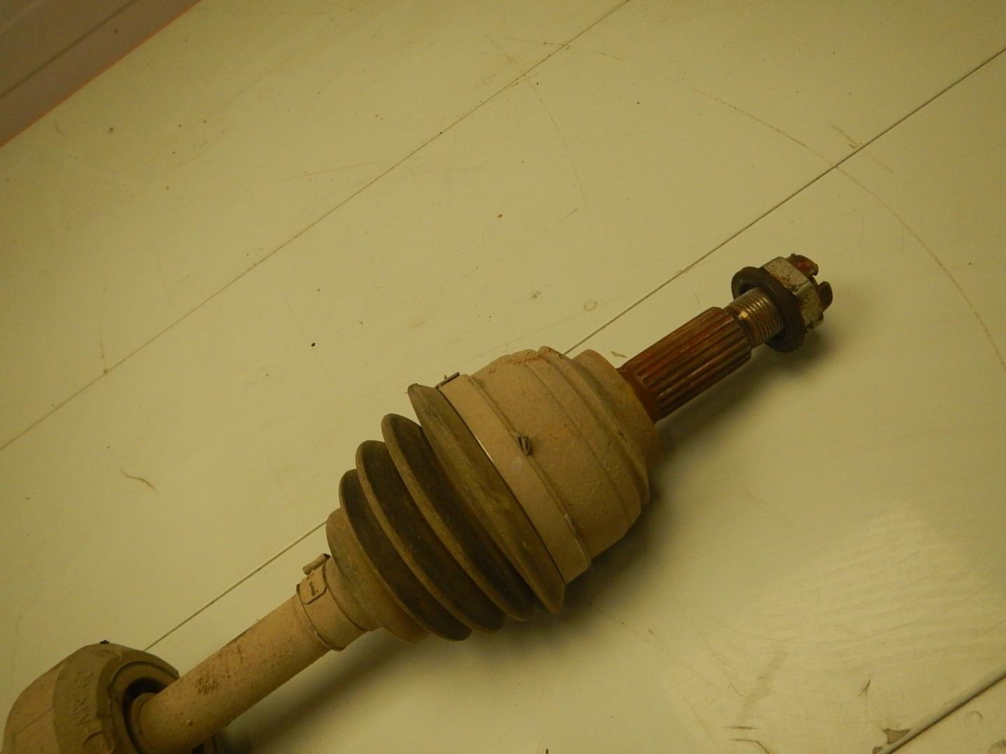 Полуось передняя правая