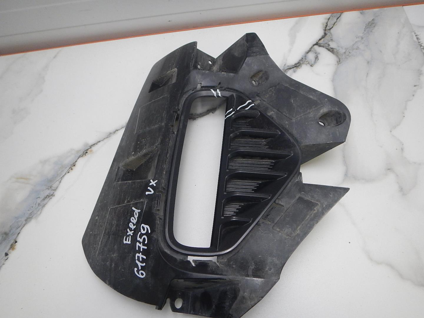 Решетка в бампер левая