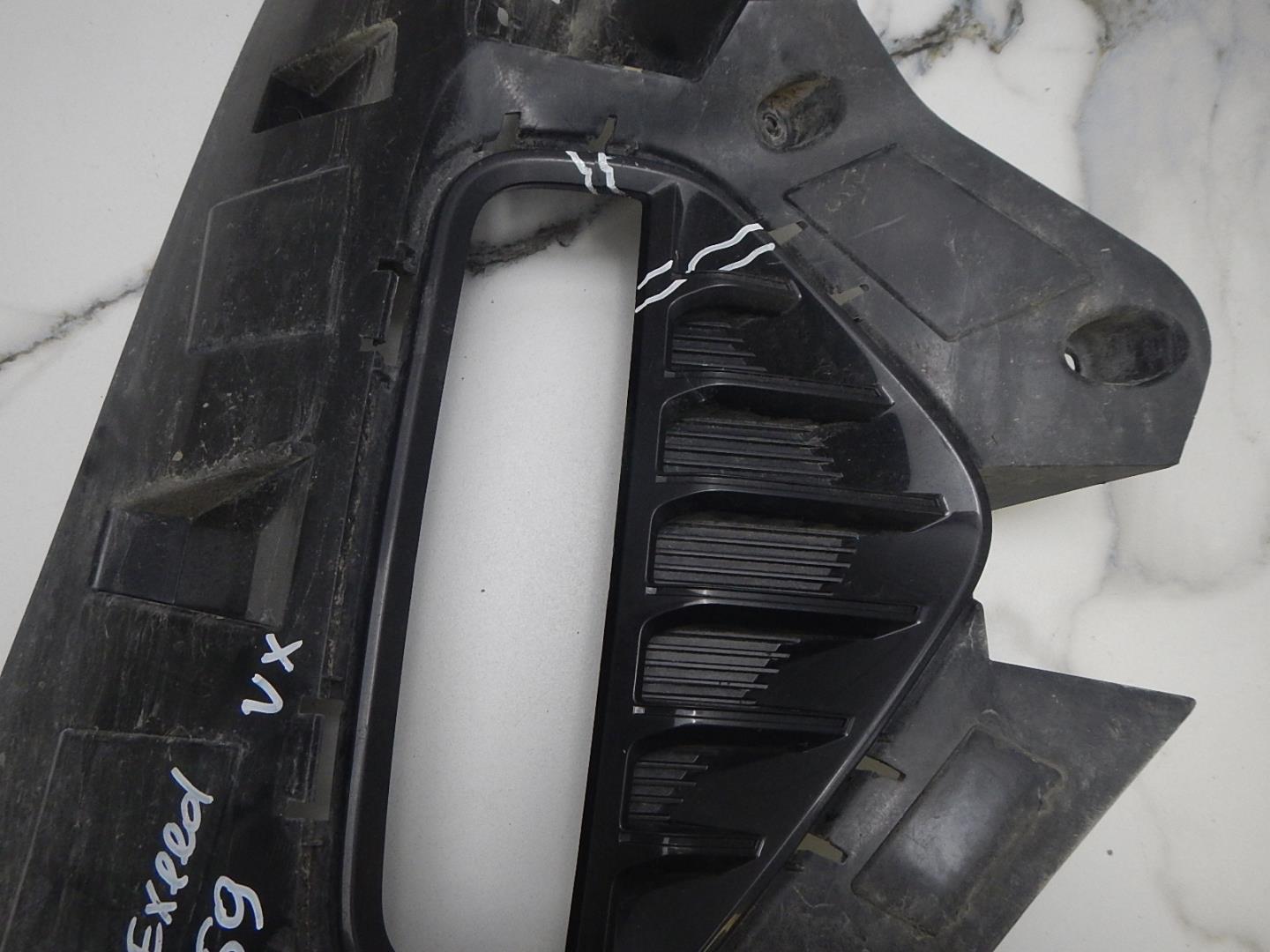 Решетка в бампер левая