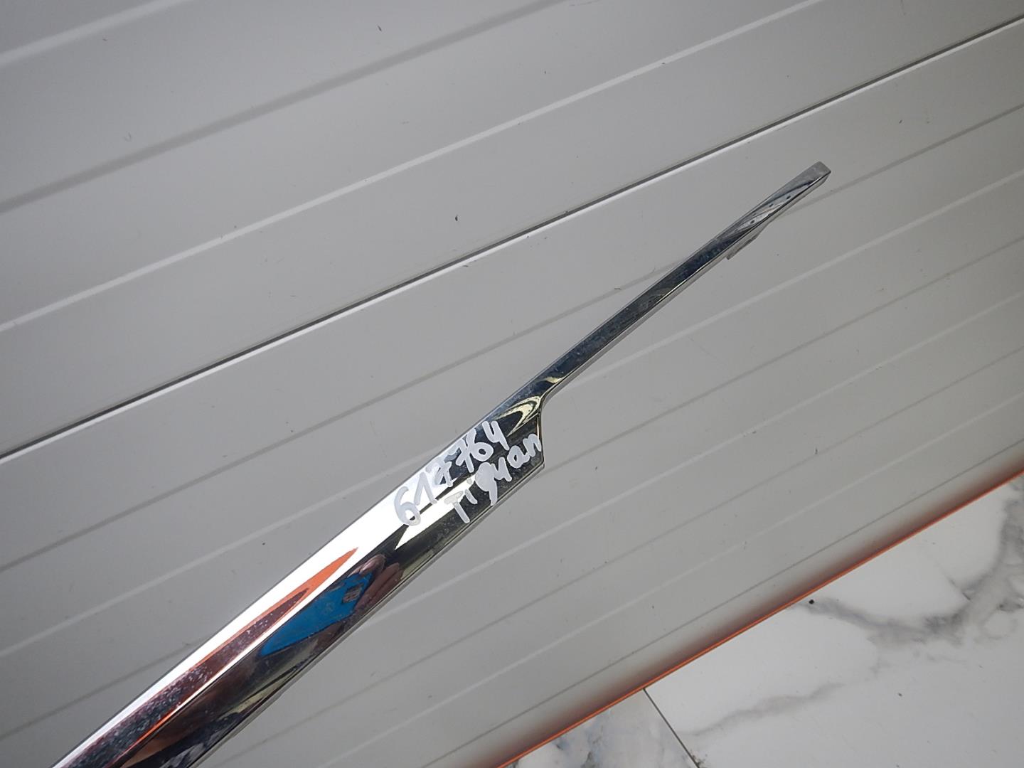 Молдинг заднего бампера