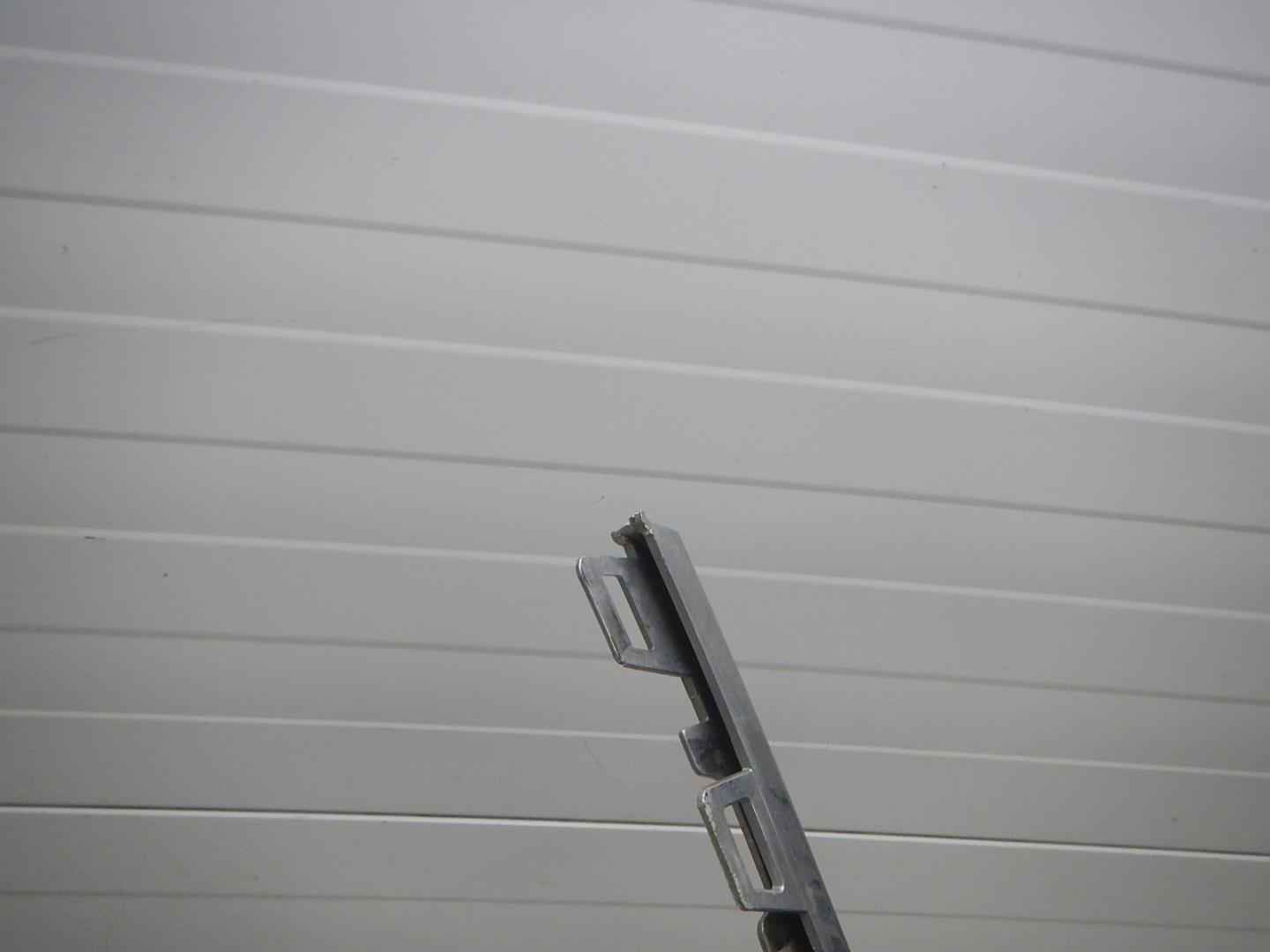 Молдинг заднего бампера