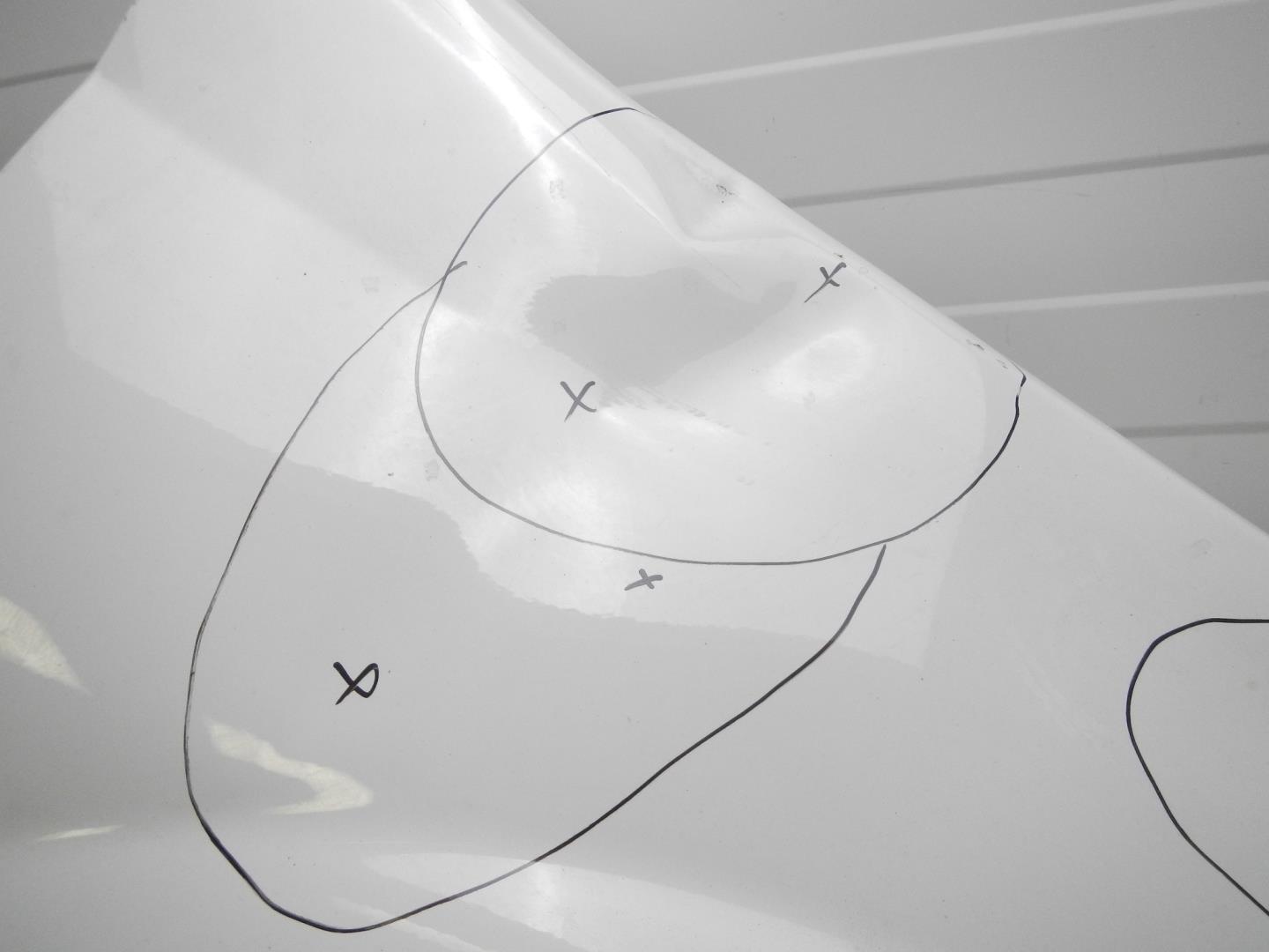 Крыло переднее правое