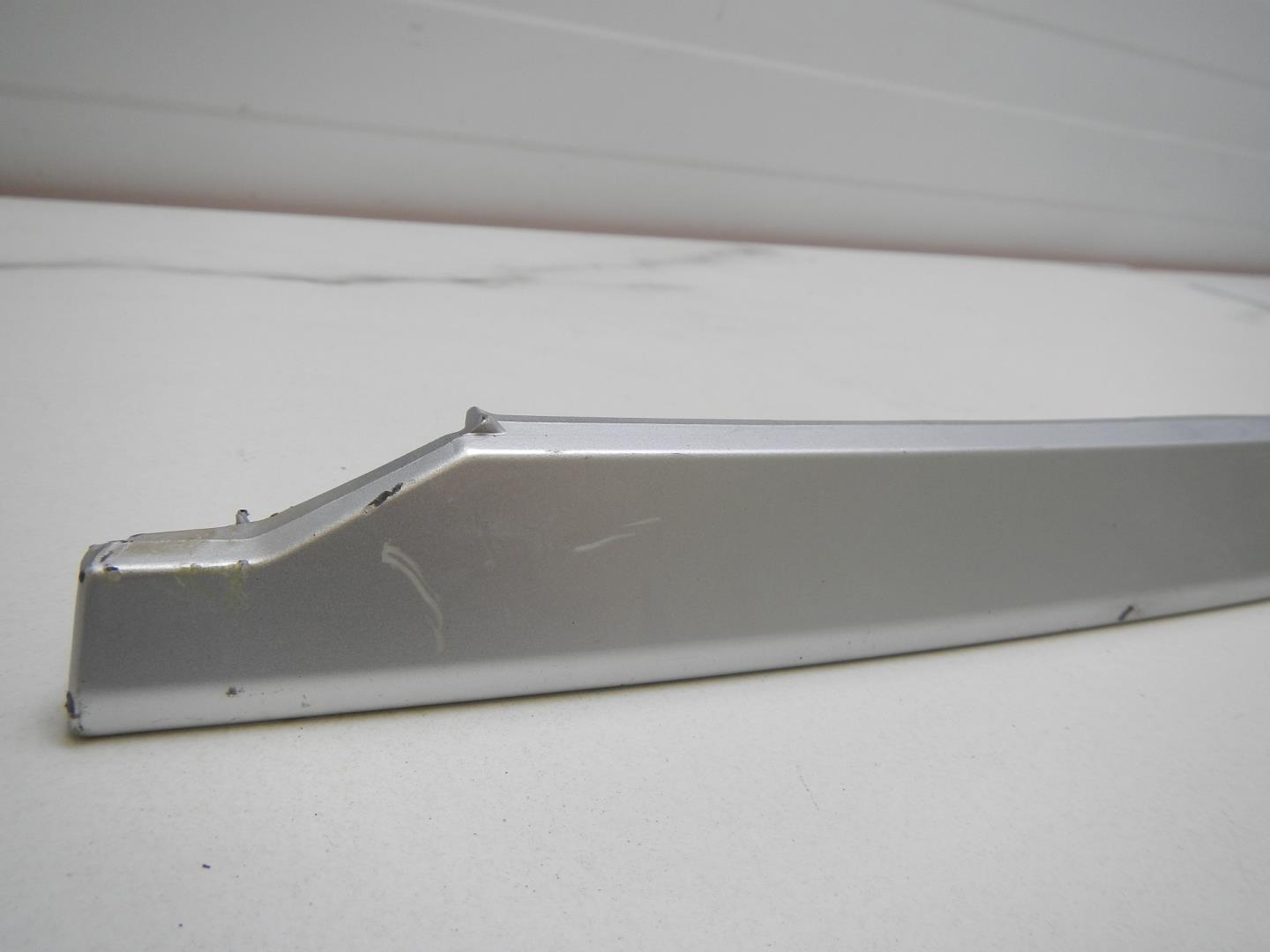 Молдинг заднего бампера