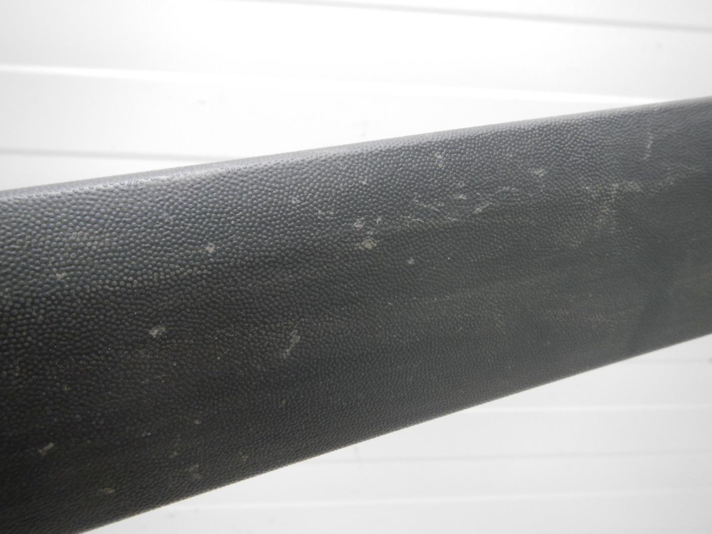 Молдинг задней левой двери