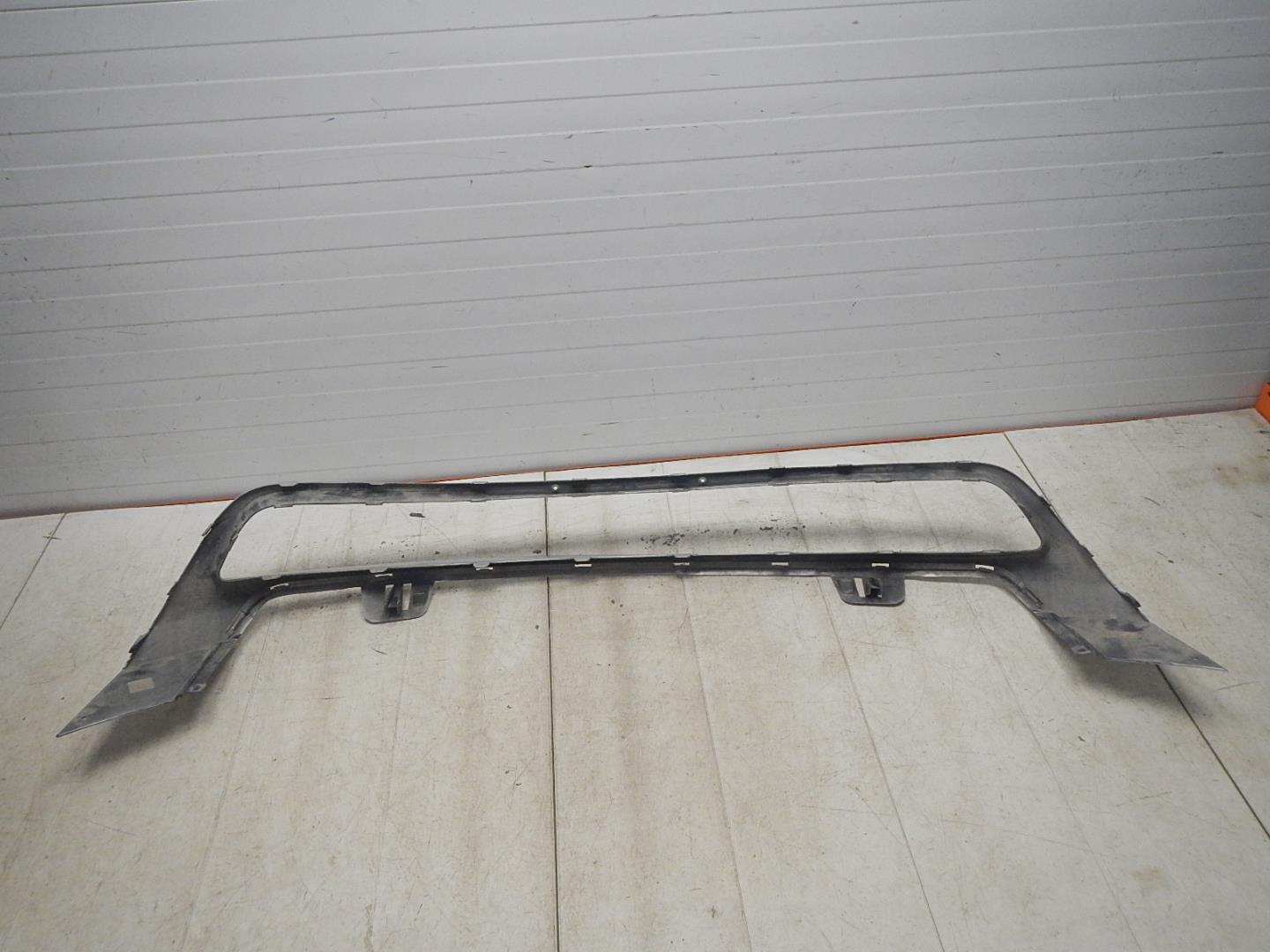 Накладка переднего бампера