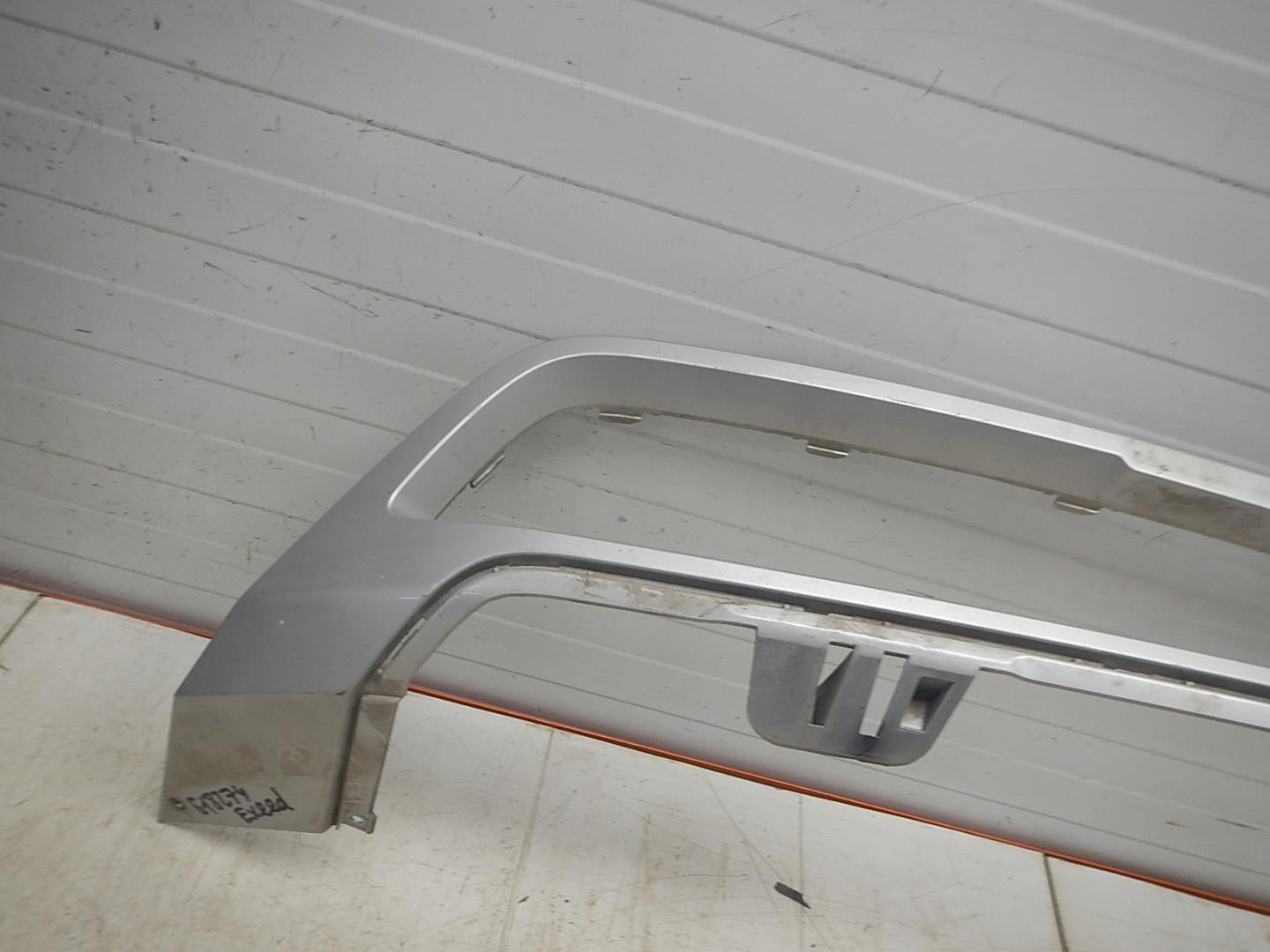 Накладка переднего бампера