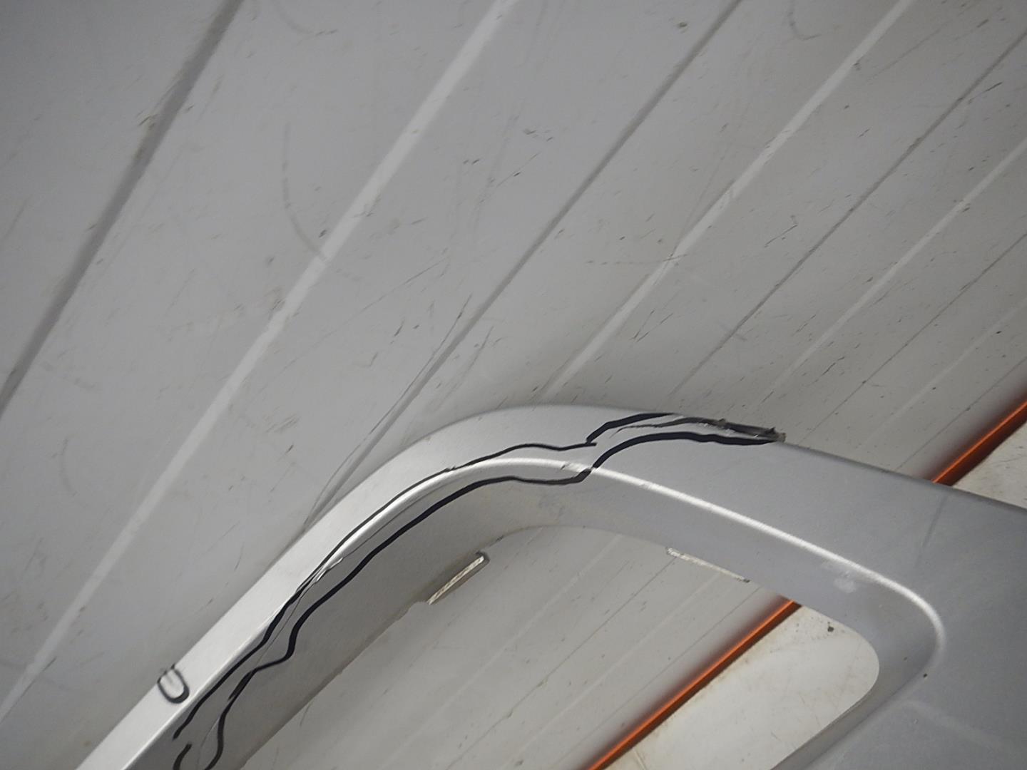 Накладка переднего бампера