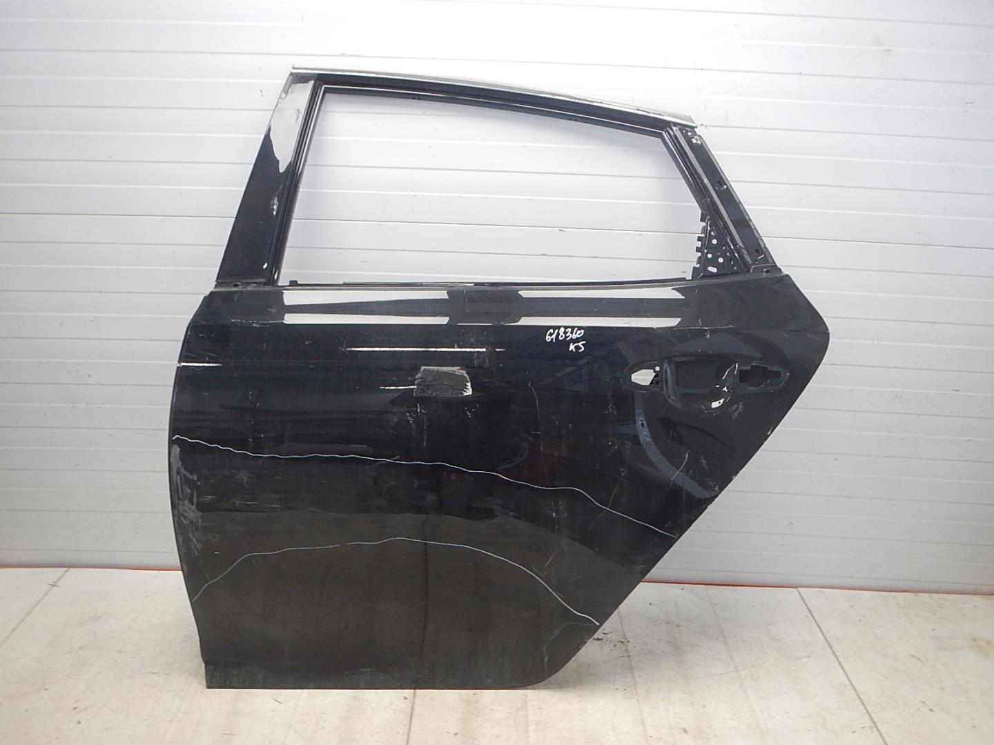 Дверь задняя левая