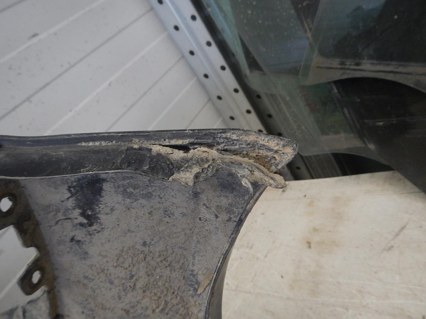 Бампер задний