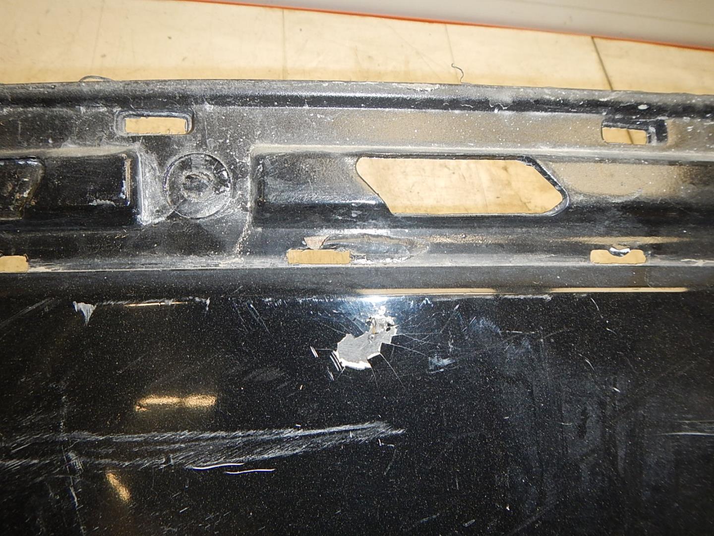 Бампер задний