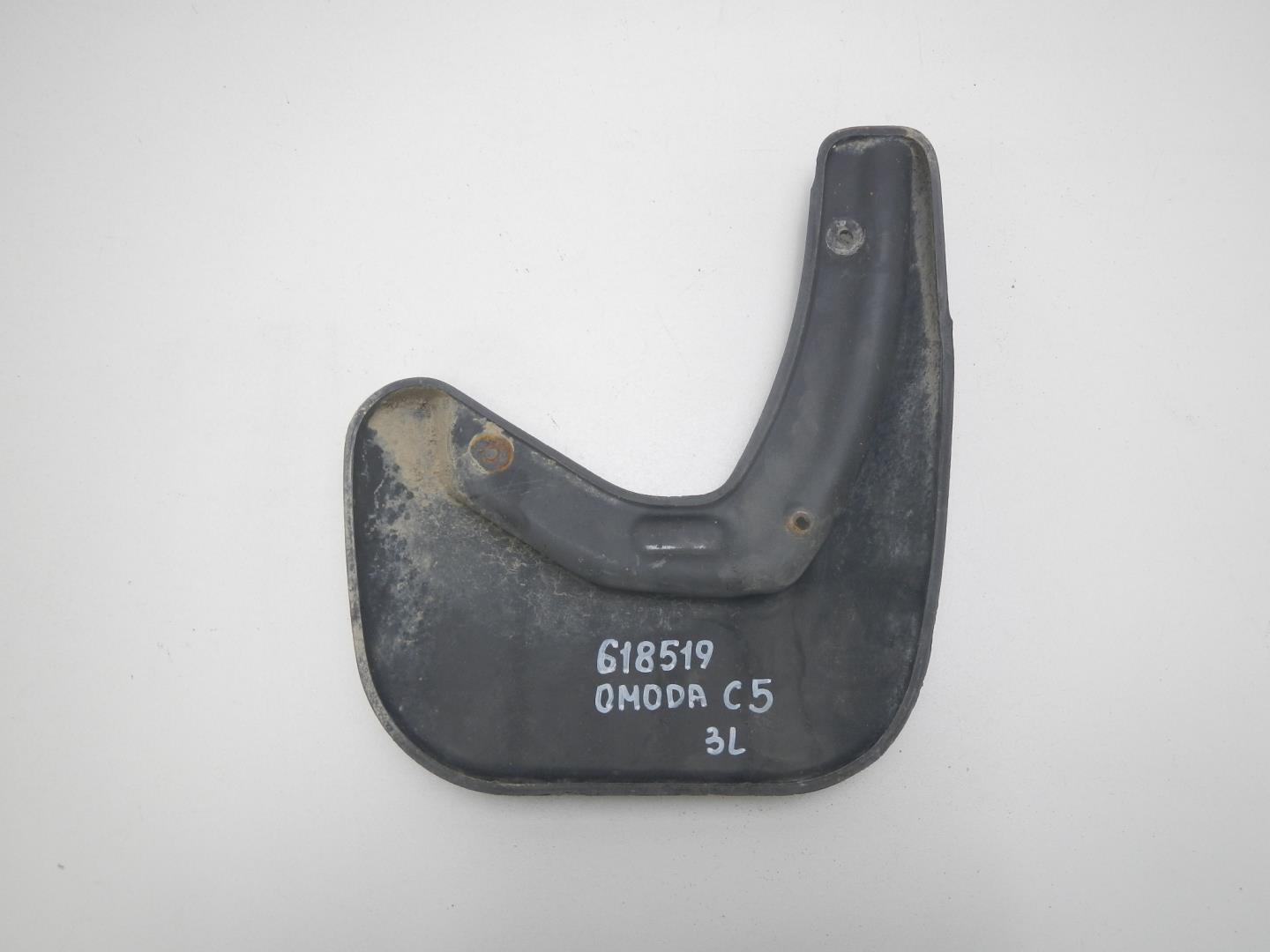 Брызговик задний левый