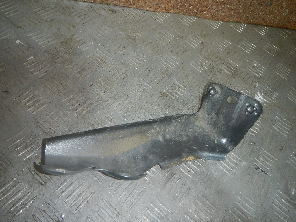 Кронштейн крепления крыла