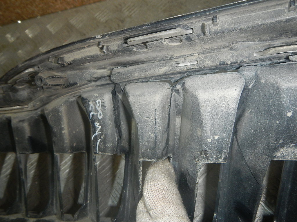 Накладка на решетку радиатора