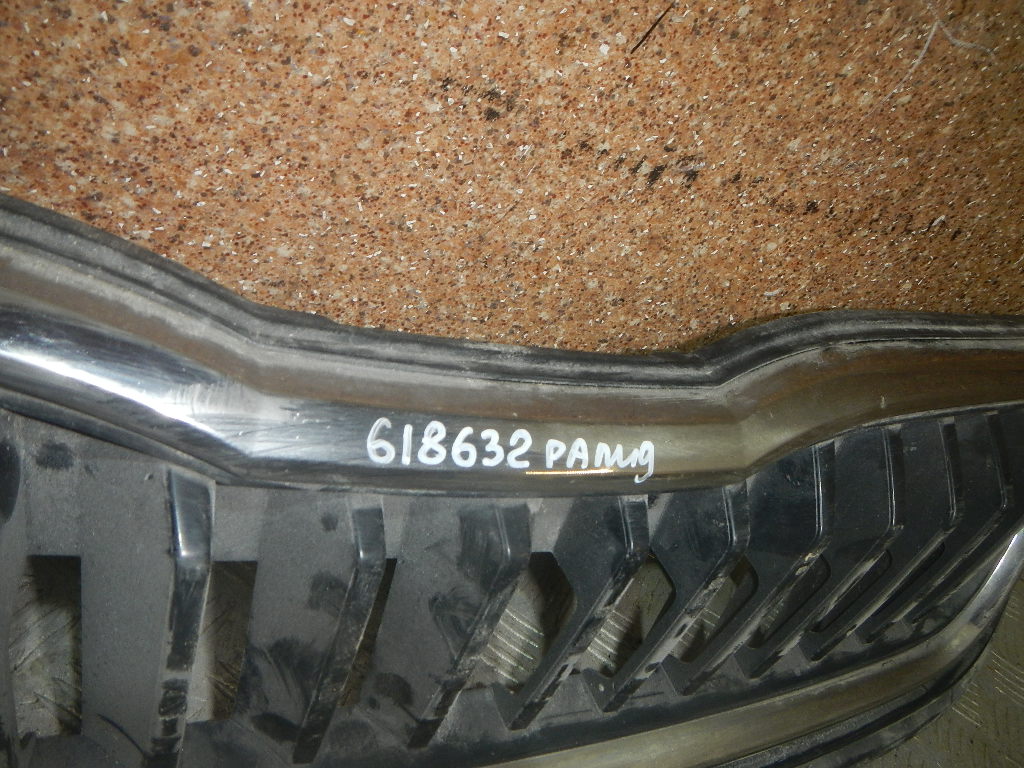 Накладка на решетку радиатора