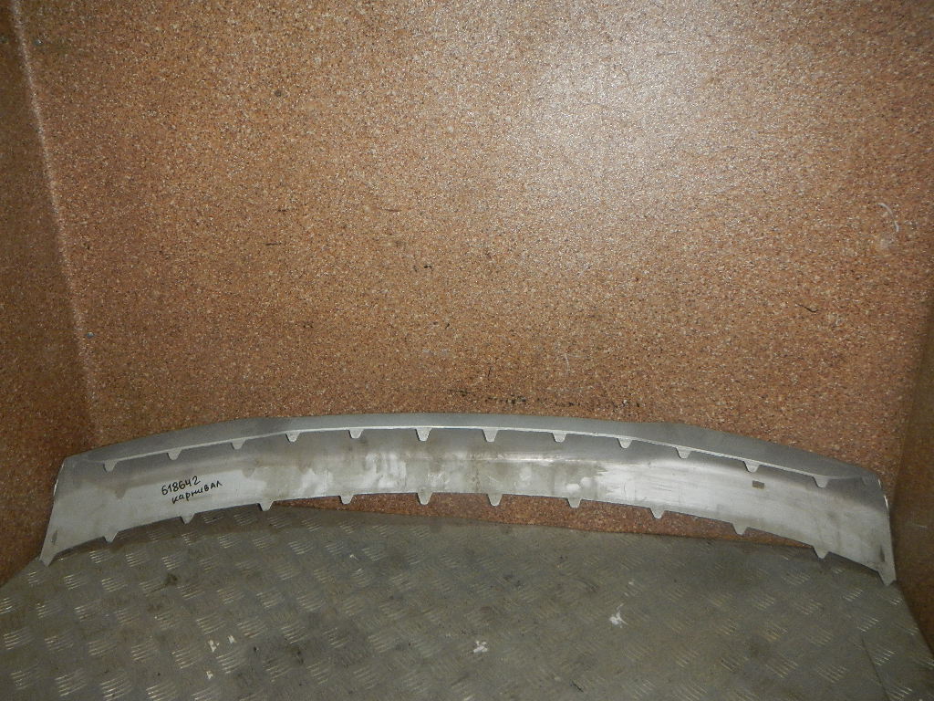 Накладка переднего бампера