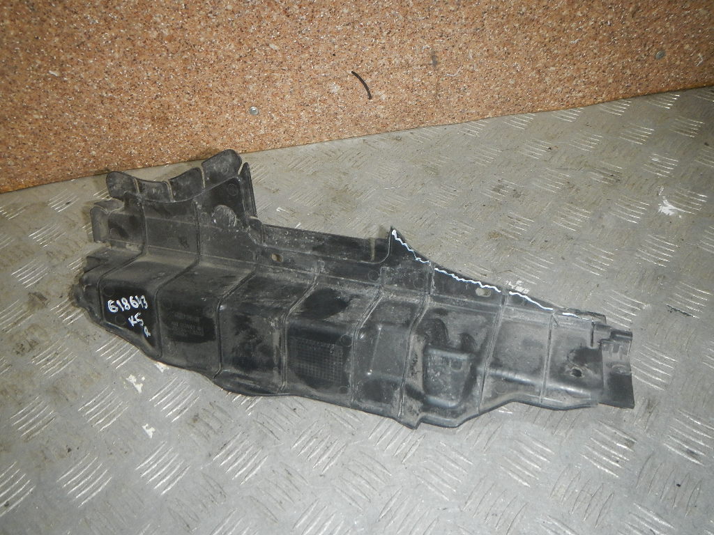 Воздуховод радиатора правый