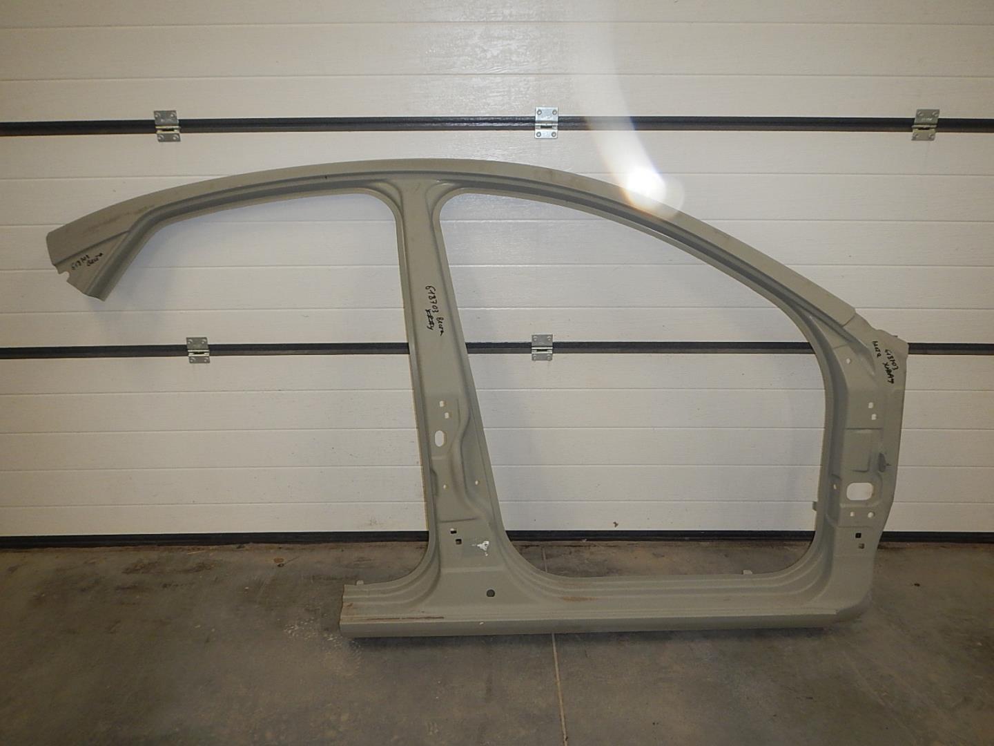 Кузовной элемент