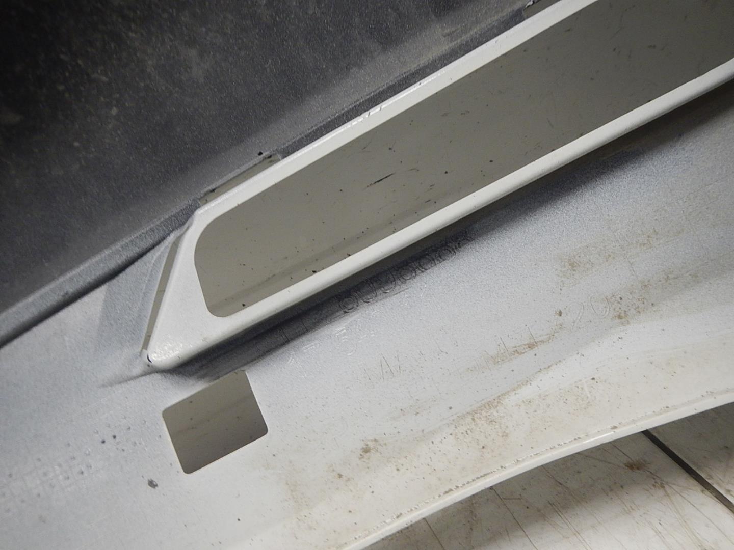 Бампер задний