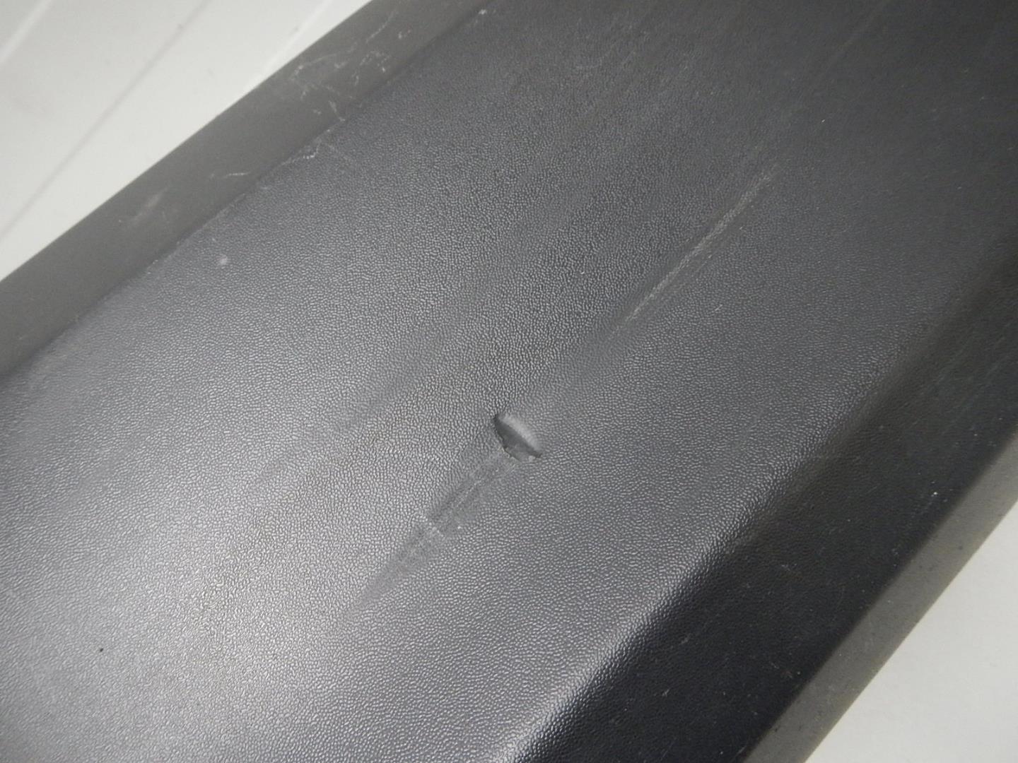 Молдинг задней правой двери